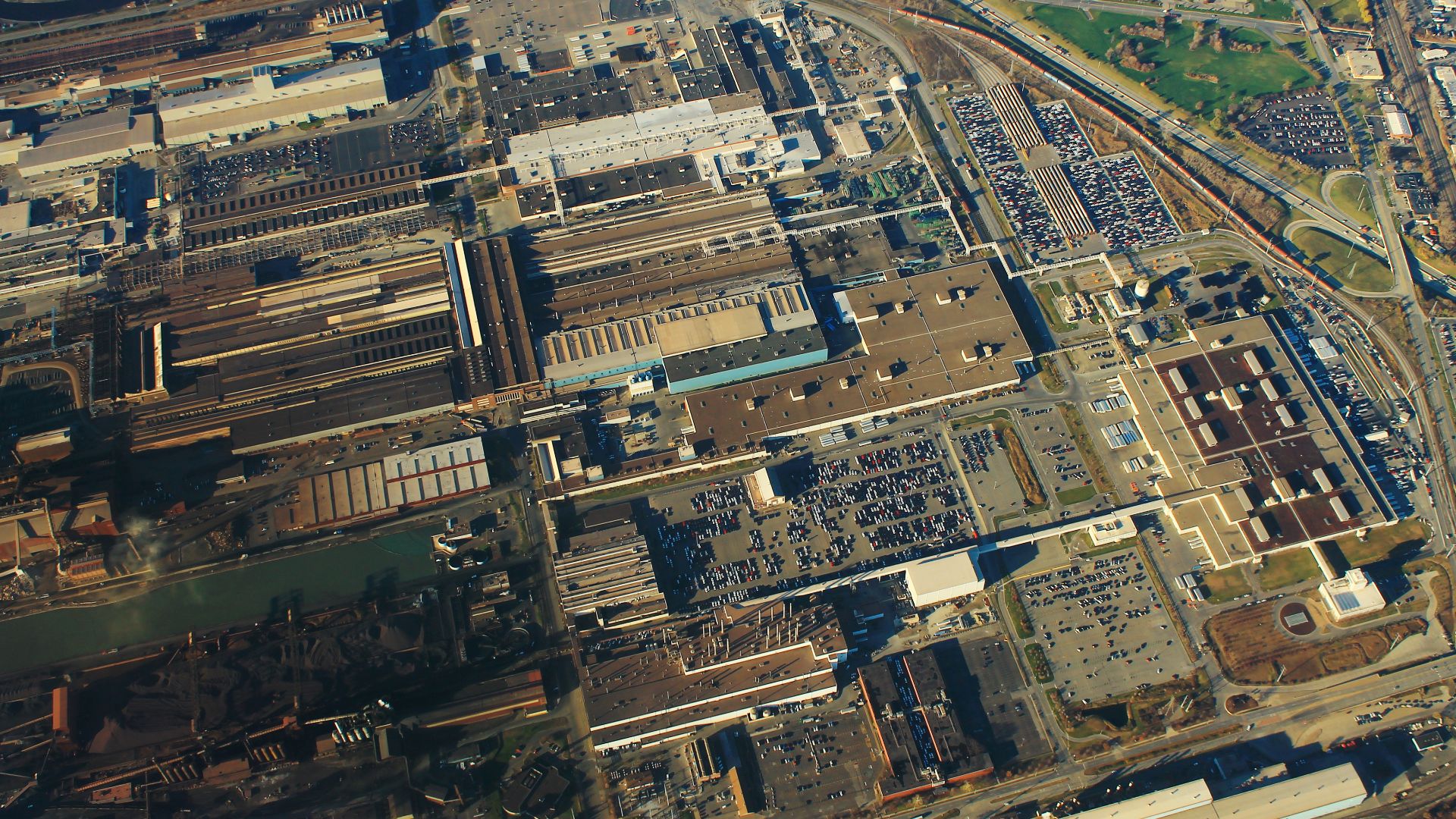 File:Ford Dearborn Factory Aerial (45574999515).jpg