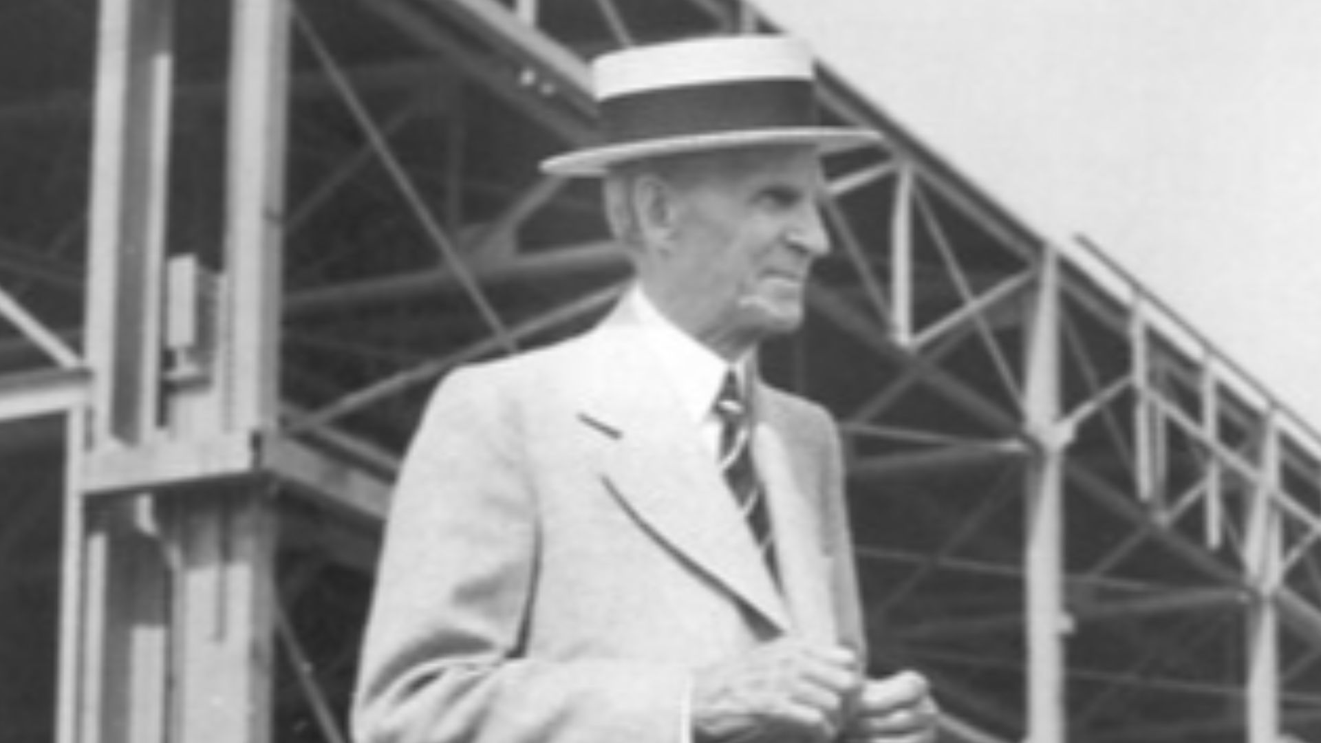 File:Henry Ford at the construction site for the Willow Run Bomber Plant.jpg