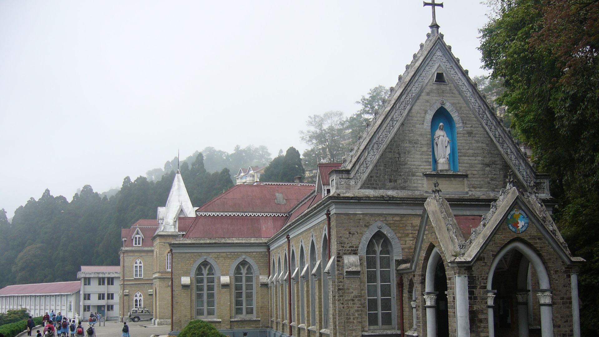 File:Loreto Convent Darjeeling West Bengal India.JPG
