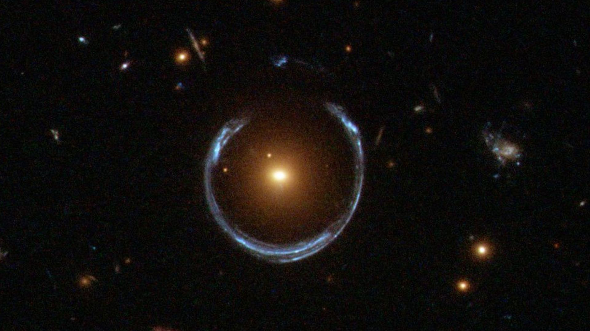 File:A Horseshoe Einstein Ring from Hubble.JPG