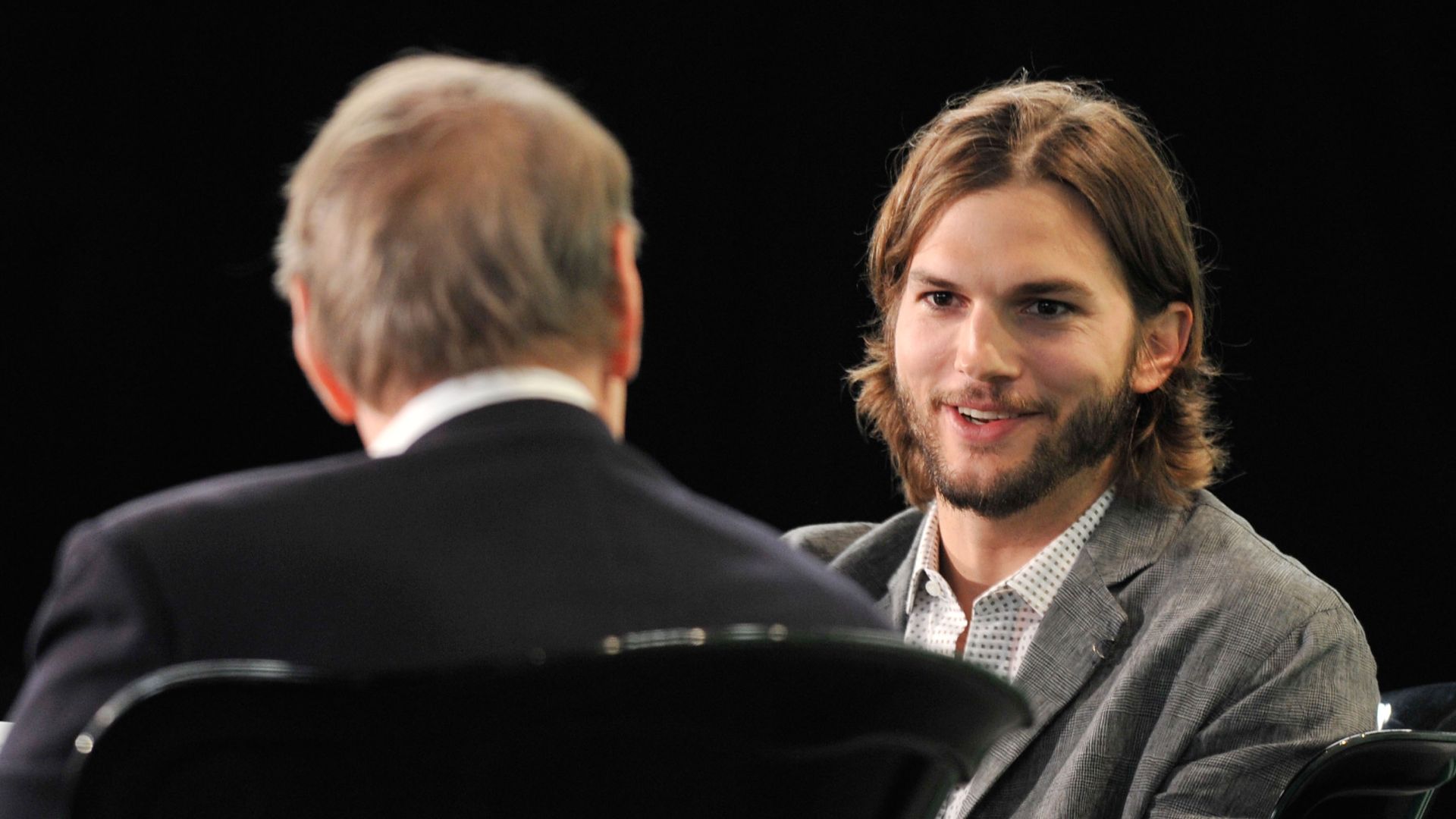 File:Charlie Rose and Ashton Kutcher during TechCrunch Disrupt New York May 2011.jpg