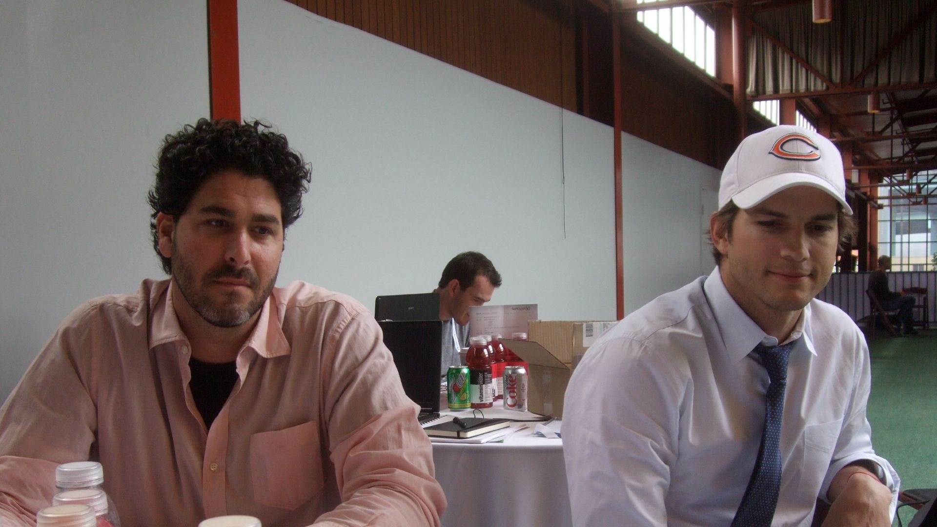 File:Jason Goldberg and Ashton Kutcher.jpg