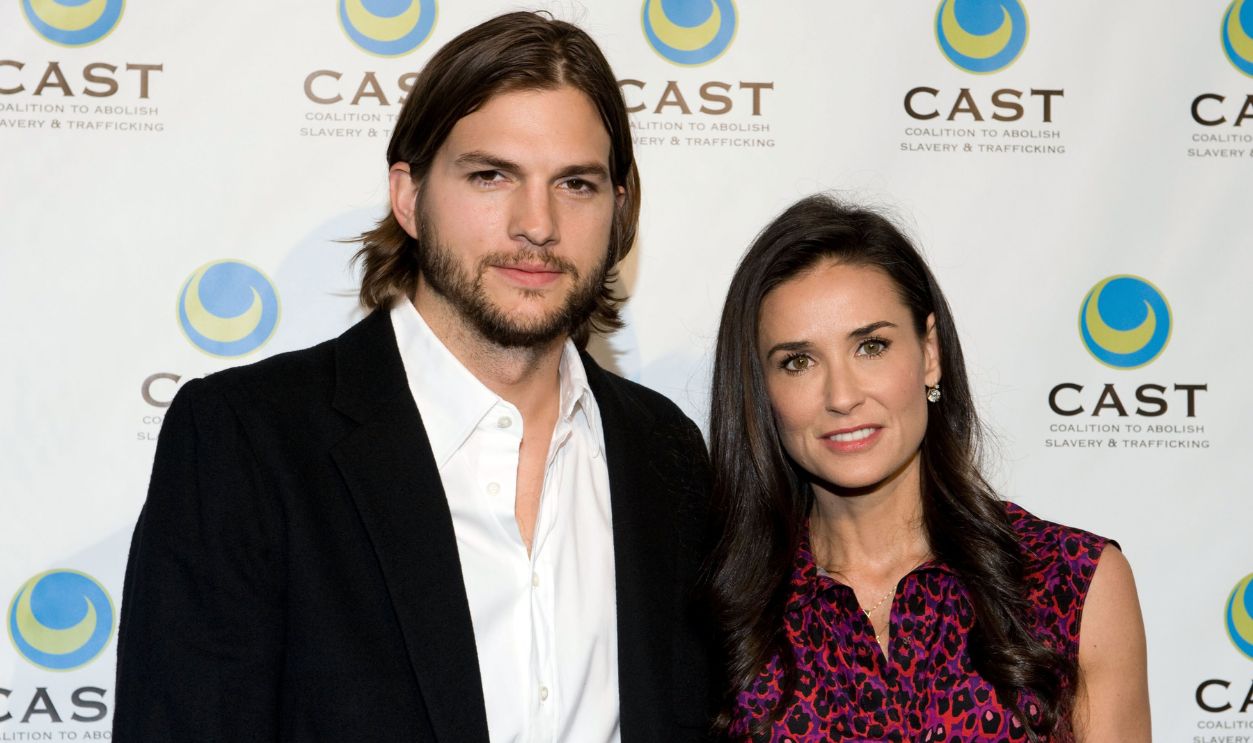 Actor Ashton Kutcher (L) and actress Demi Moore arrive at the Coalition to Abolish Slavery & Trafficking's 13th Annual Gala at the Skirball Cultural Center on May 12, 2011 in Los Angeles, California. 