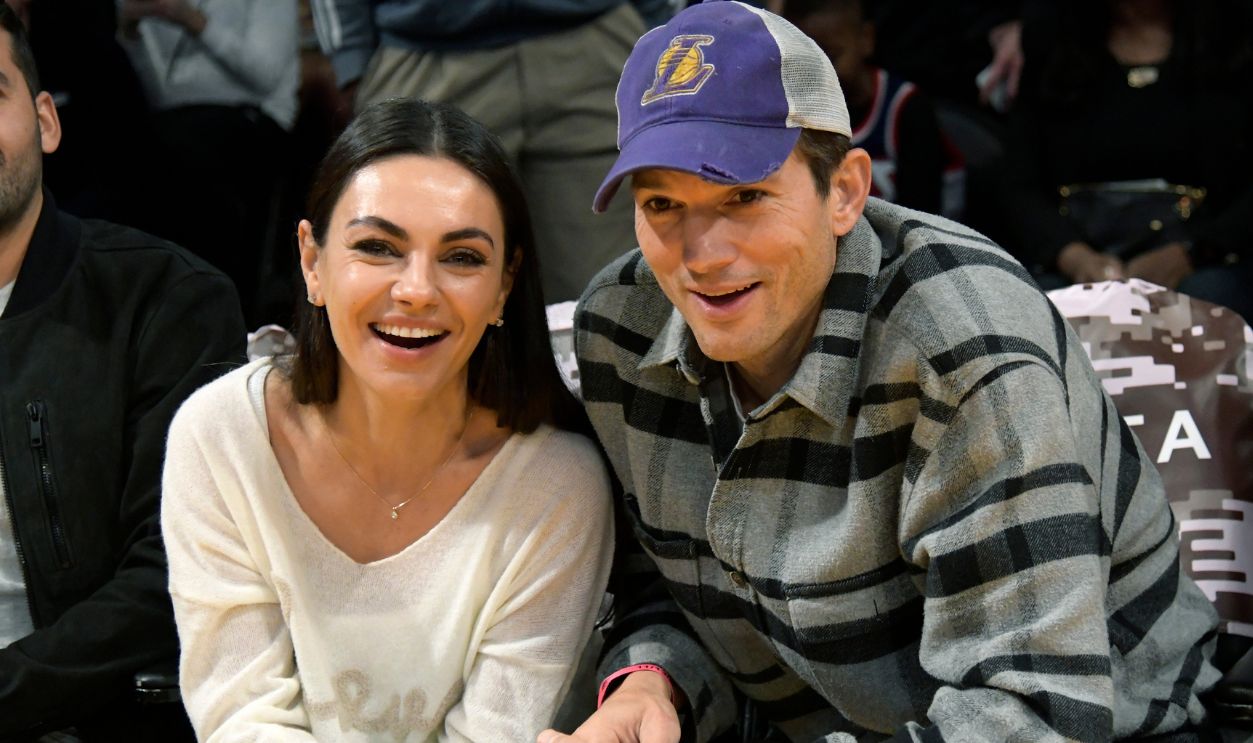Mila Kunis and Ashton Kutcher attend a basketball between the Los Angeles Lakers and the Brooklyn Nets at Crypto.com Arena on November 13, 2022 in Los Angeles, California. NOTE TO USER: User expressly acknowledges and agrees that, by downloading and or using this photograph, User is consenting to the terms and conditions of the Getty Images License Agreement. 