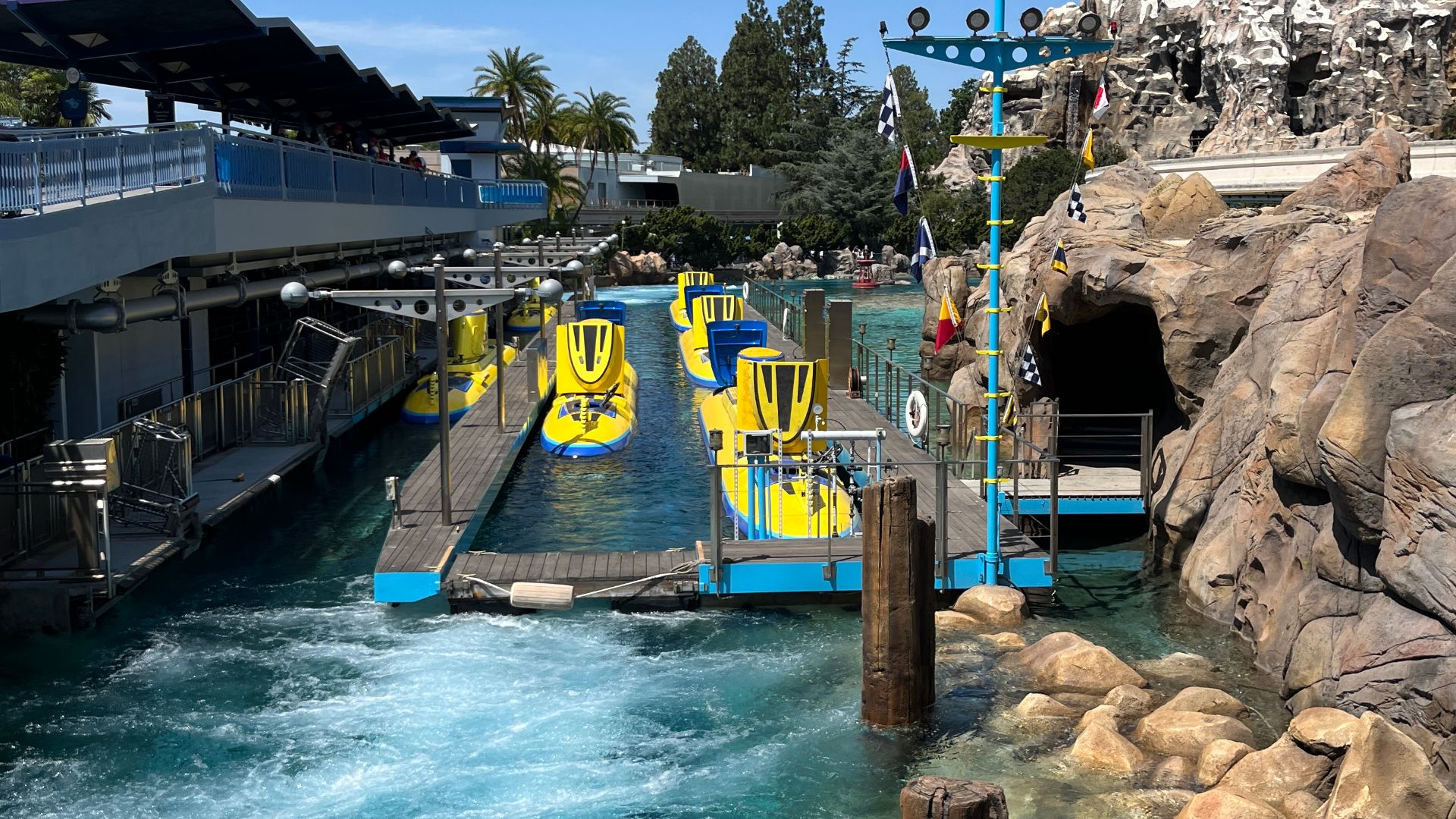 File:Finding Nemo Submarine Voyage - July 2022.JPG