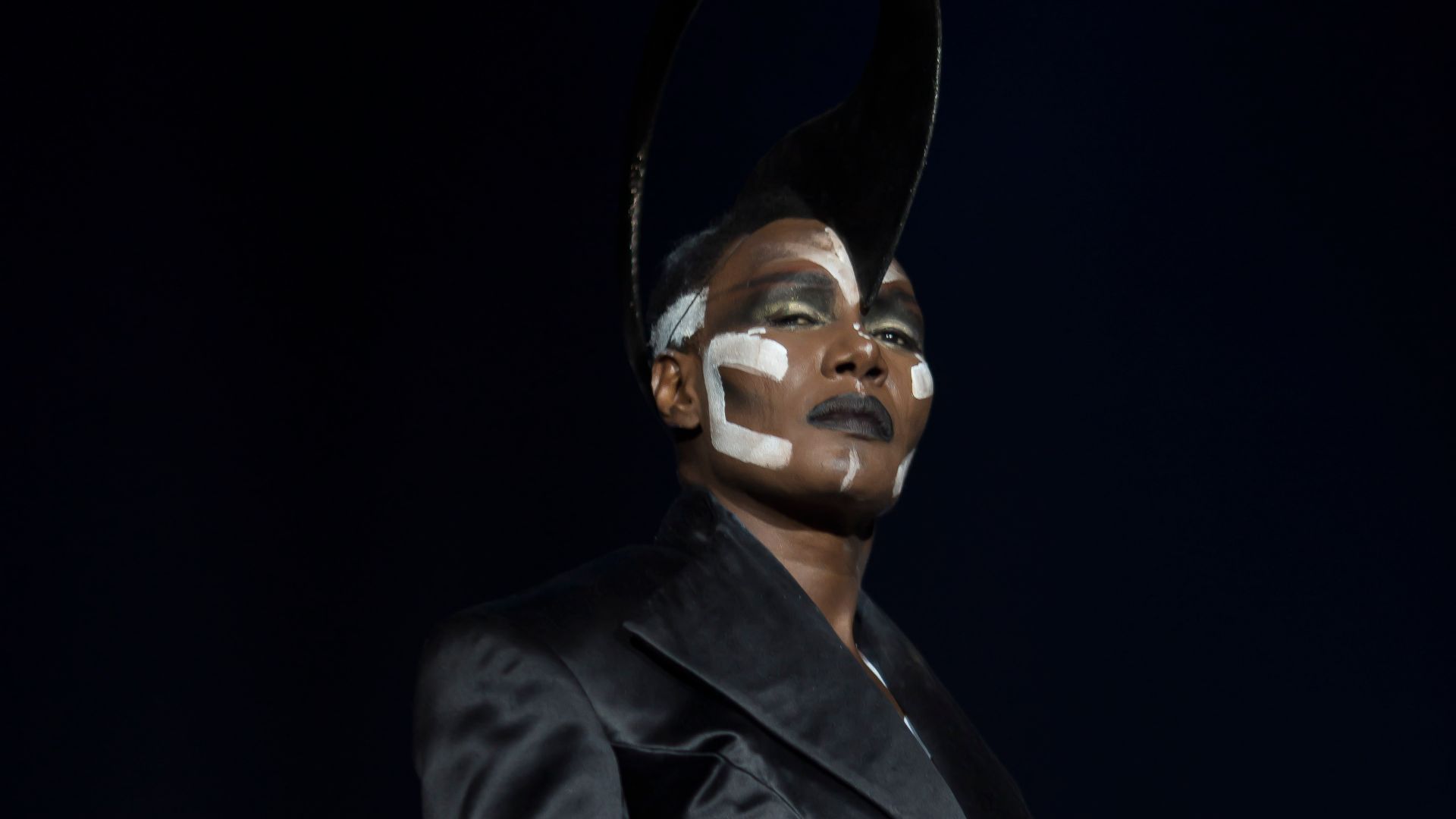 File:Grace Jones at Carriageworks (Vivid) - 1st June 2015 08.jpg