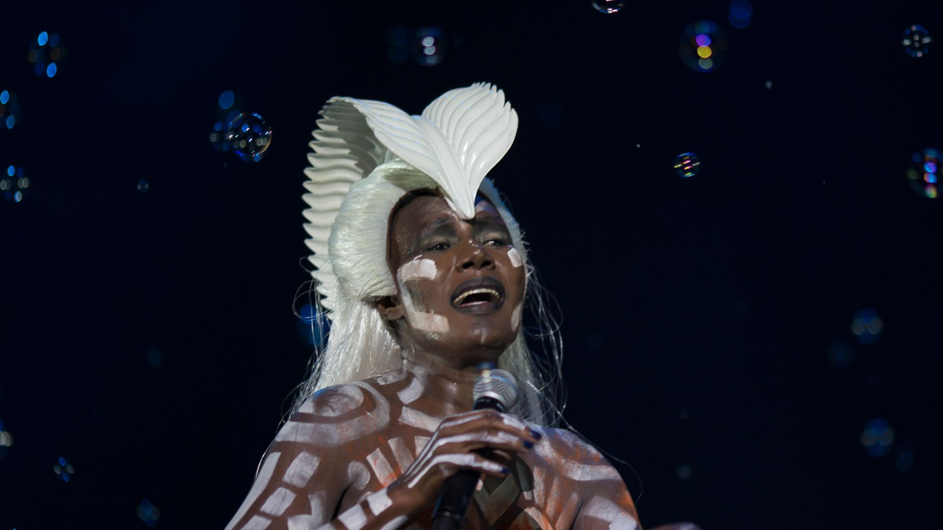 File:Grace Jones at Carriageworks (Vivid) - 1st June 2015 06.jpg