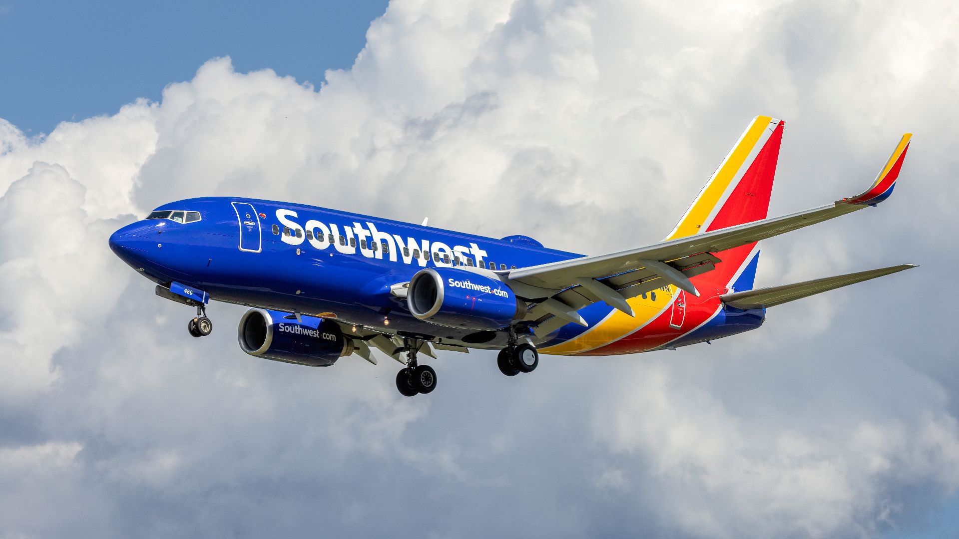 File:Southwest Boeing 737-700 N480WN BWI MD1.jpg