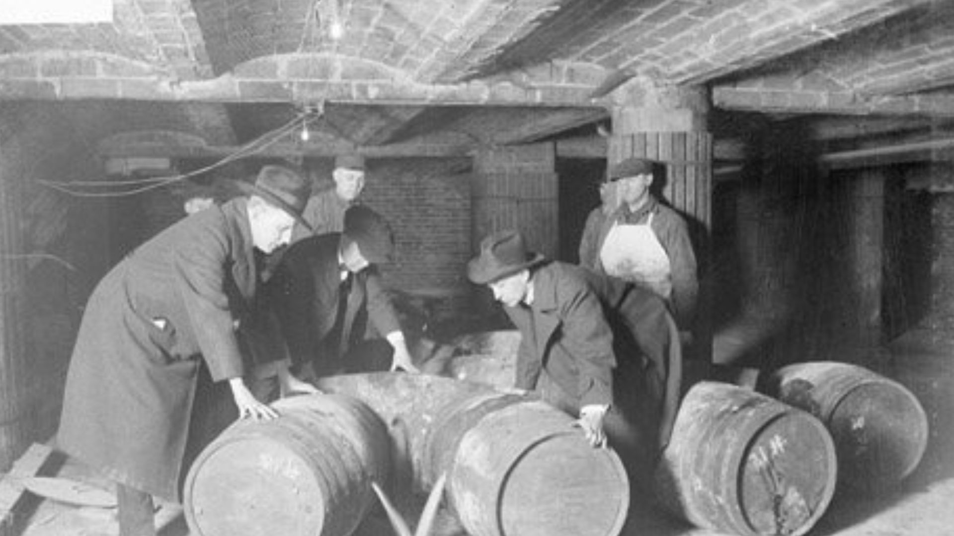 File:Prohibition agents destroying barrels of alcohol (United States, prohibition era).jpg