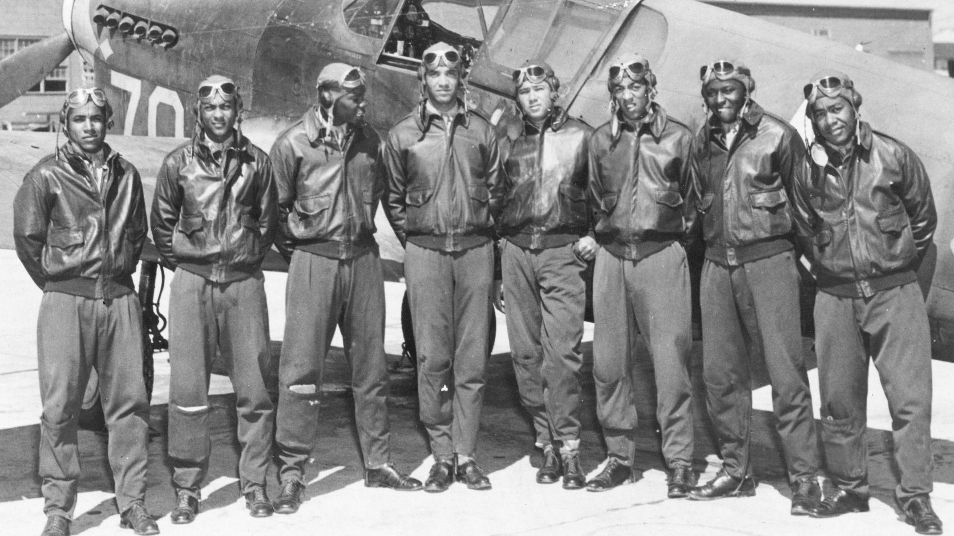 File:Tuskegee Airmen - Circa May 1942 to Aug 1943.jpg