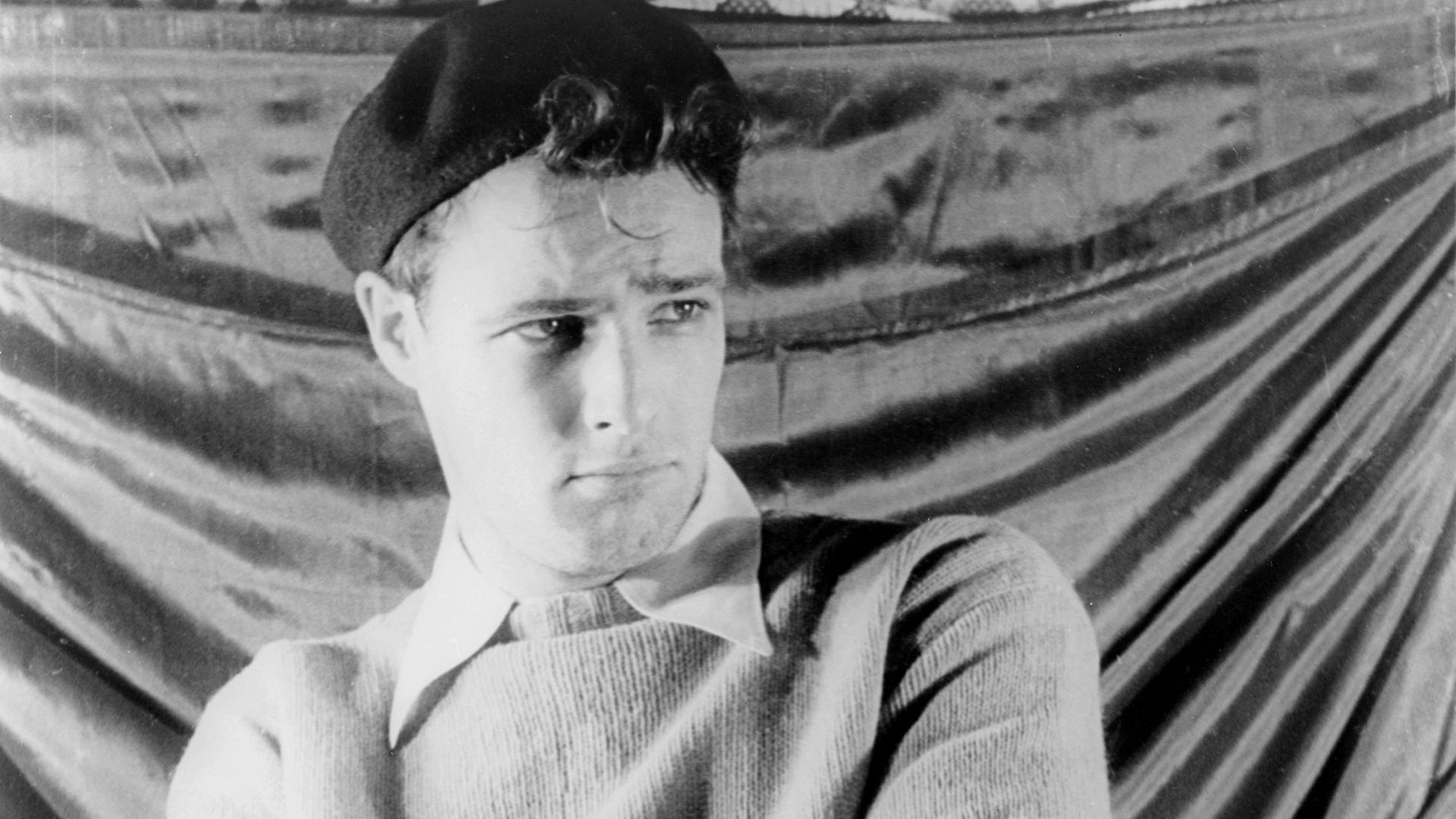 File:Marlon Brando Streetcar 1948 e.jpg