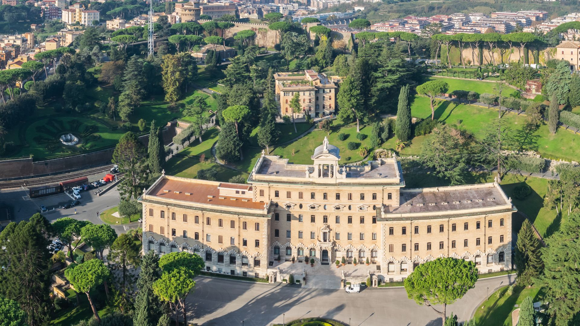 File:Gardens in the Vatican City (3).jpg