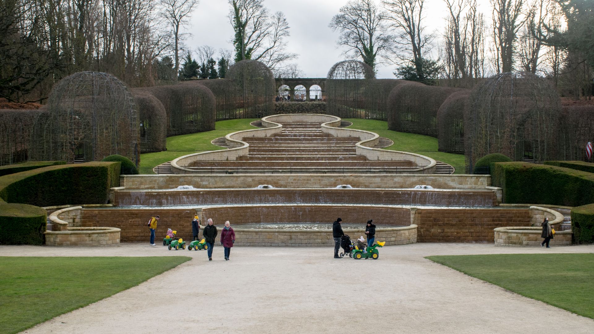 File:Alnwick Garden cascade.jpg