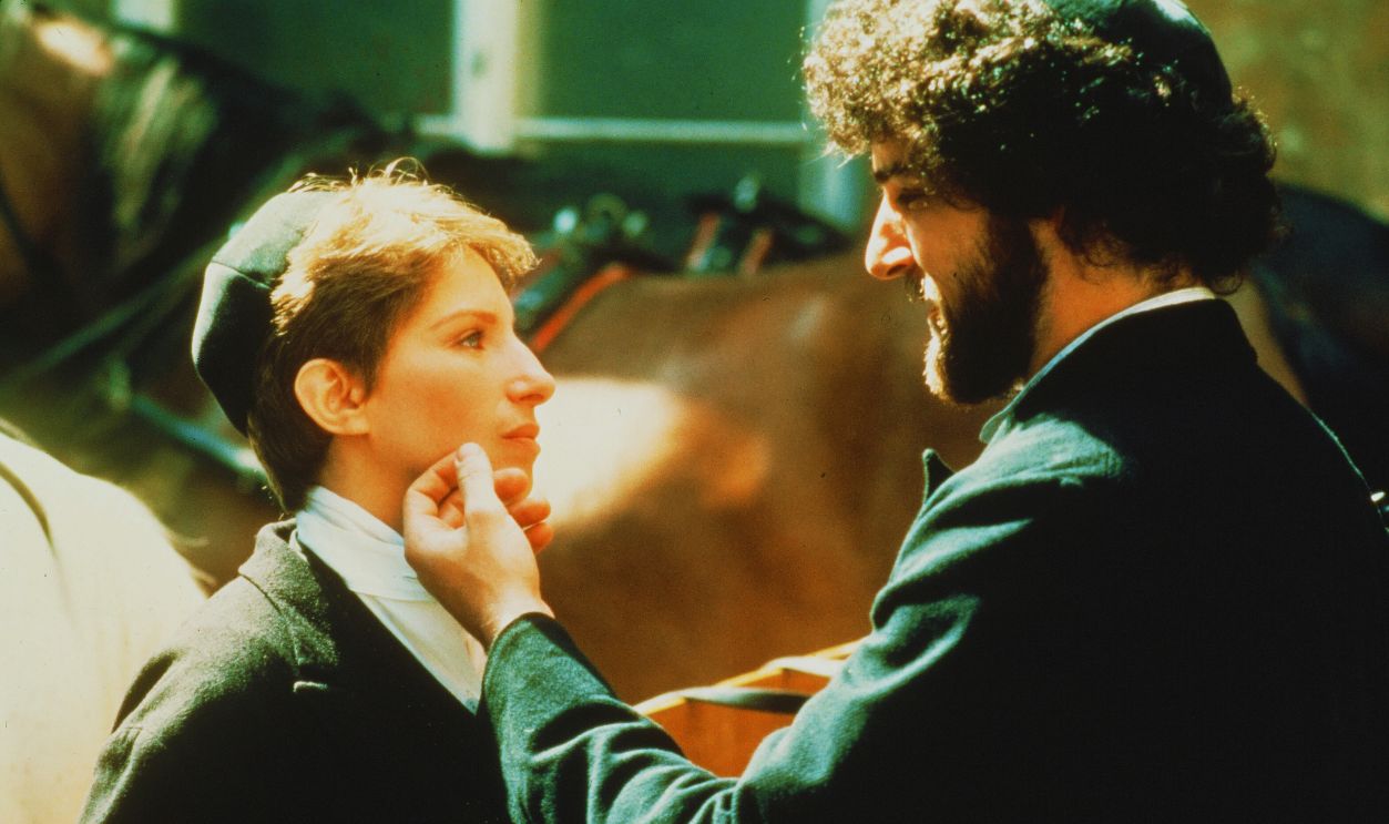 Gettyimages - 505630175, Yentl CIRCA 1983: Barbra Streisand says goodbye to Mandy Patinkin in a scene in the movie 
