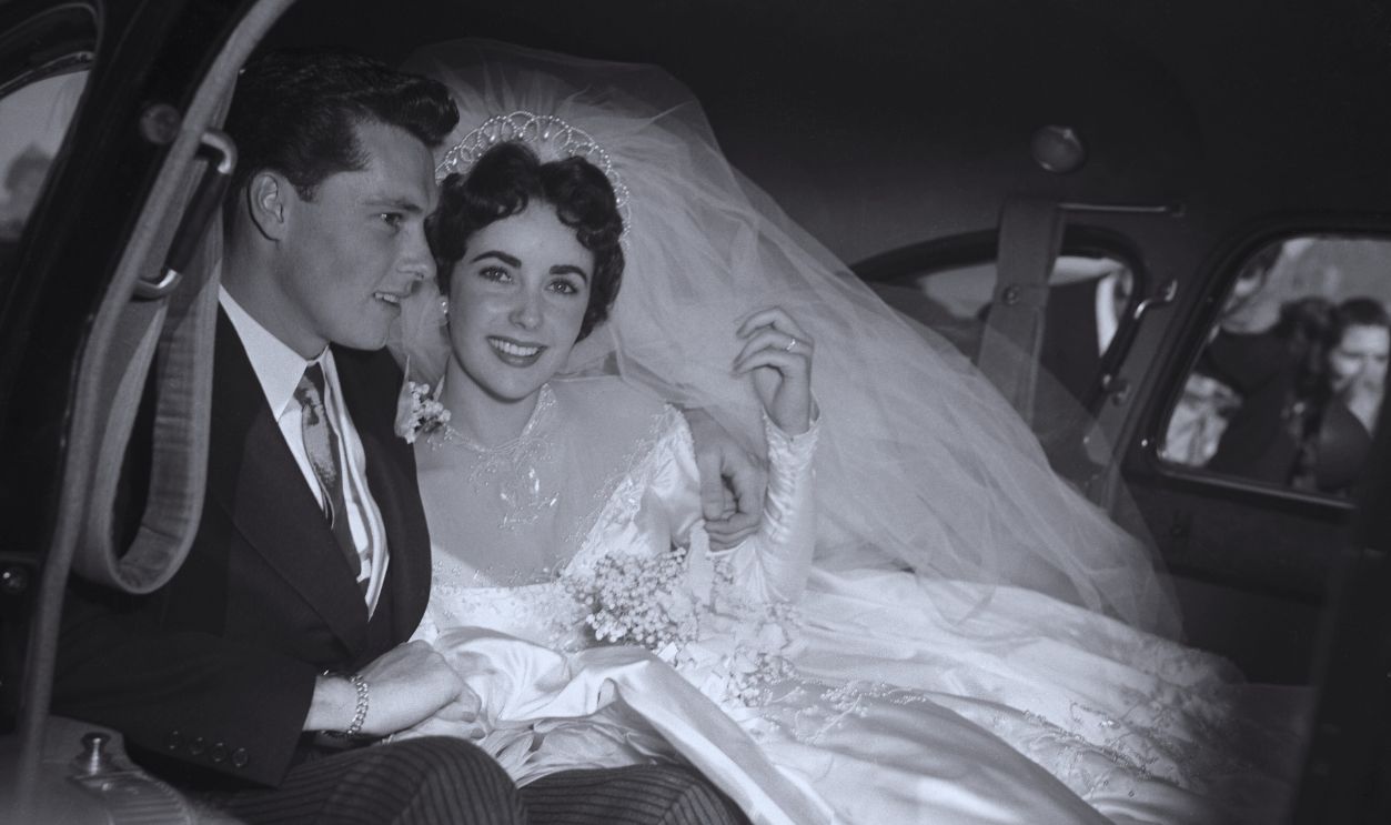 Gettyimages - 514974696, Wedding of Elizabeth Taylor and Conrad Hilton Jr. Actress Elizabeth Taylor and her groom, Conrad