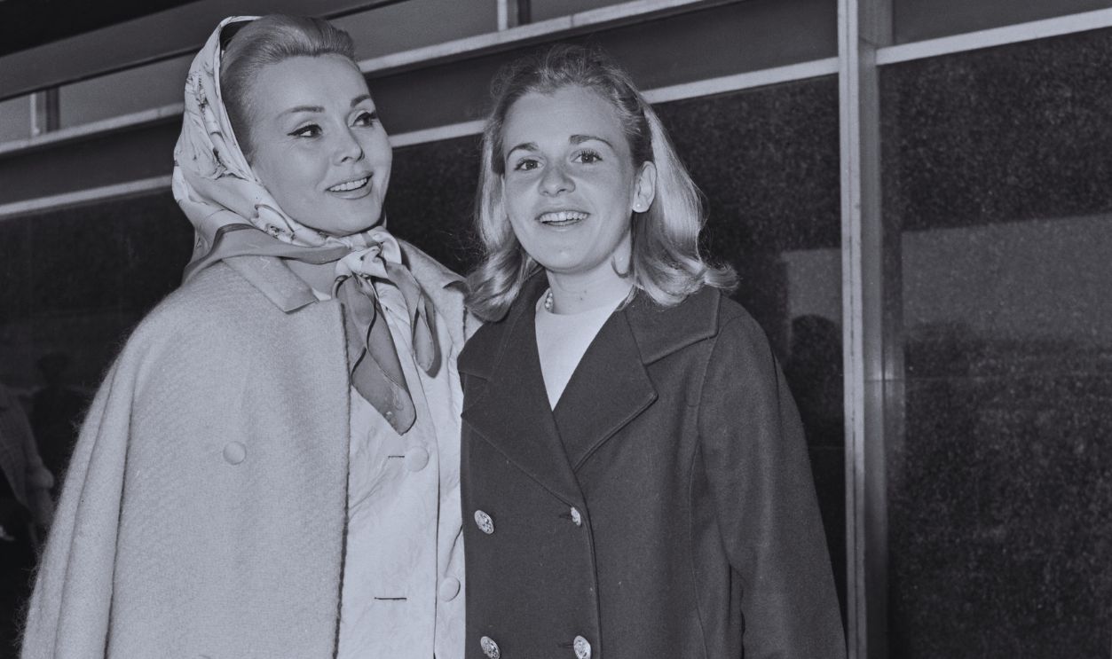 Gettyimages - 1346790879, Zsa Zsa Gabor And Daughter Hungarian-American actress Zsa Zsa Gabor (1917 - 2016) with her daughter Constance Francesca Hilton (1947 - 2015), UK, 9th June 1964. Francesca's father is businessman Conrad Hilton of the Hilton Hotels chain. 