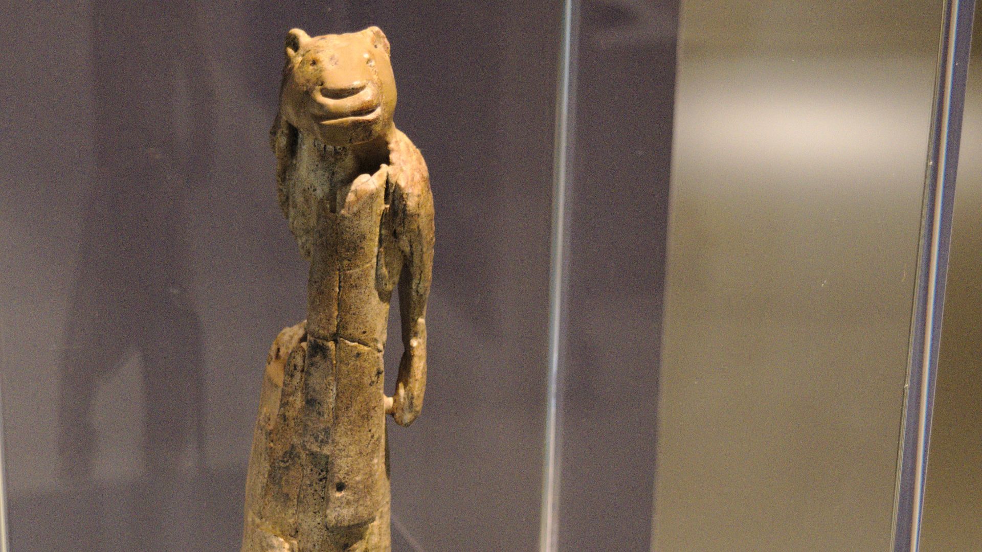 File:Musée-forum de l'Aurignacien - Collection - Homme-lion - 2016-05-22.jpg