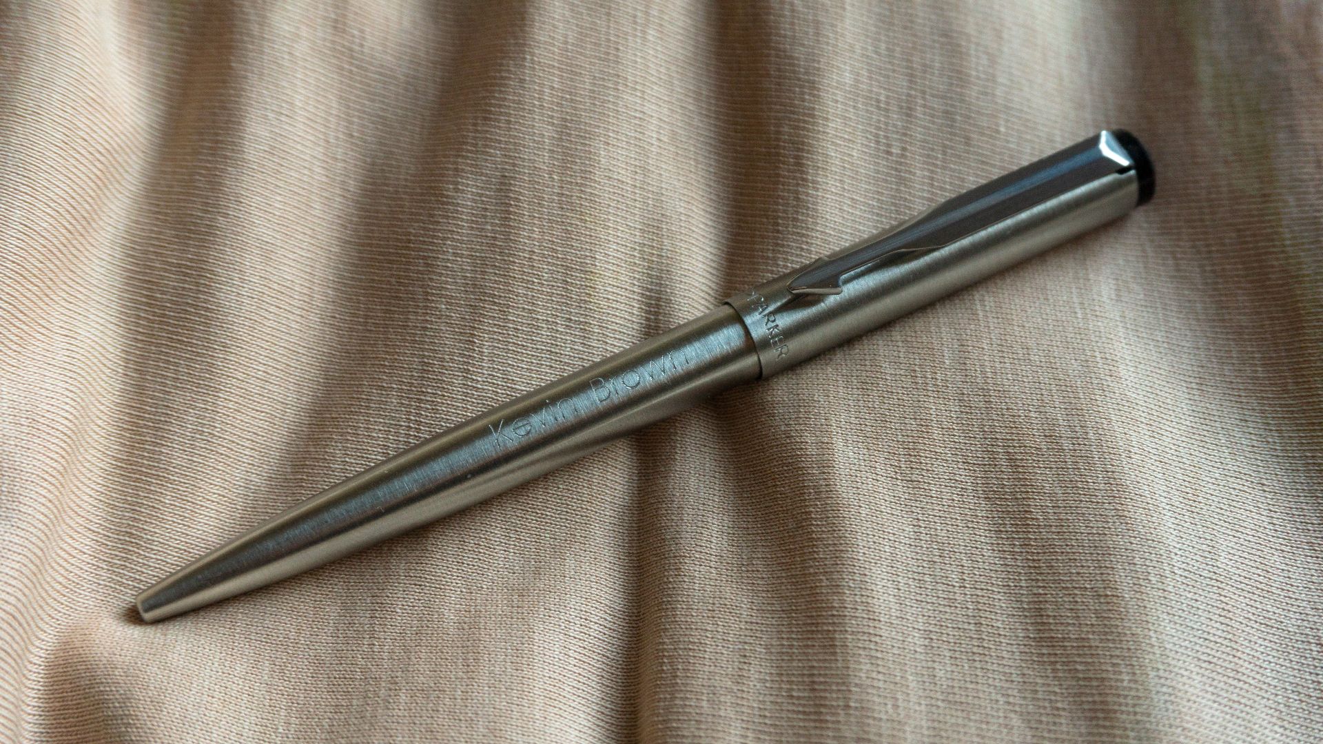 File:Parker Vector Stainless Steel Ballpoint Pen.jpg