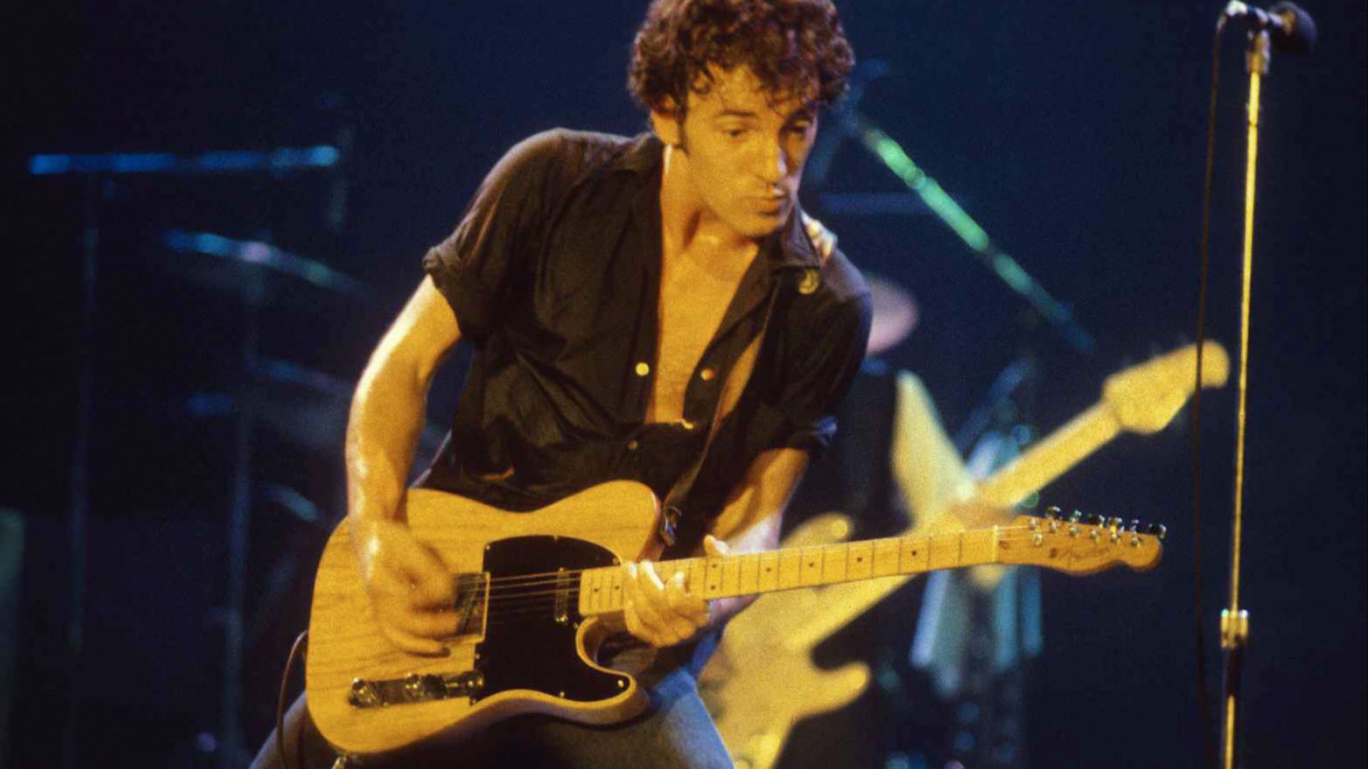 File:Bruce Springsteen at the New Haven Coliseum (7238976872).jpg