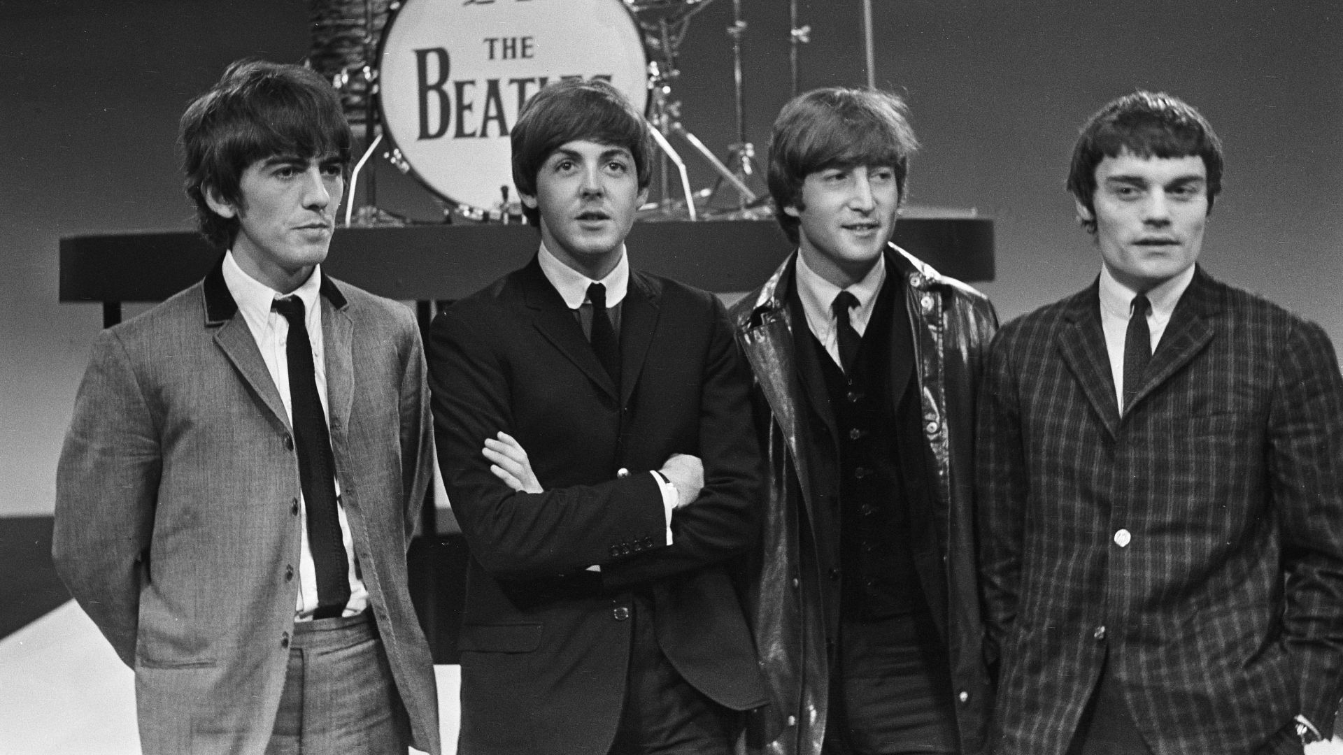 File:The Beatles with Jimmie Nicol 916-5098.jpg