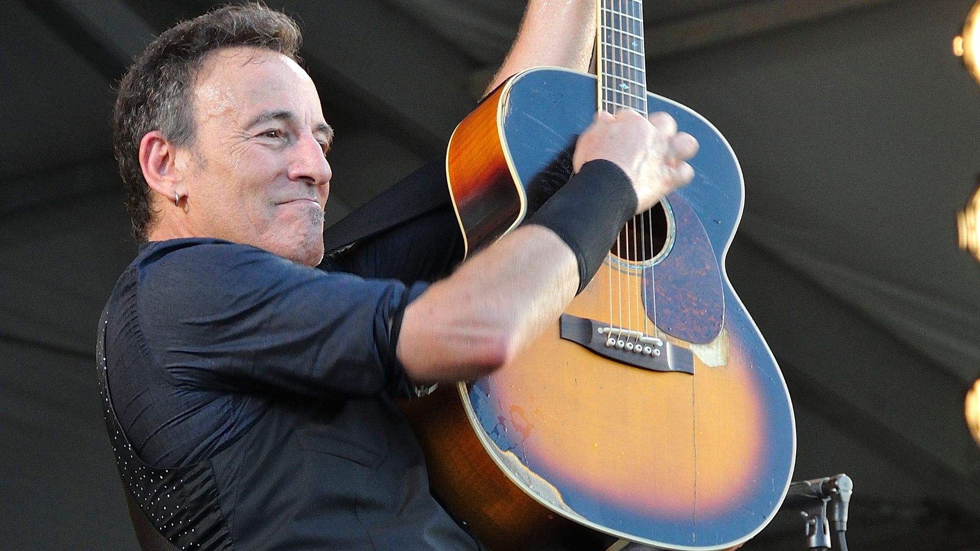 File:Bruce Springsteen (11966591834).jpg