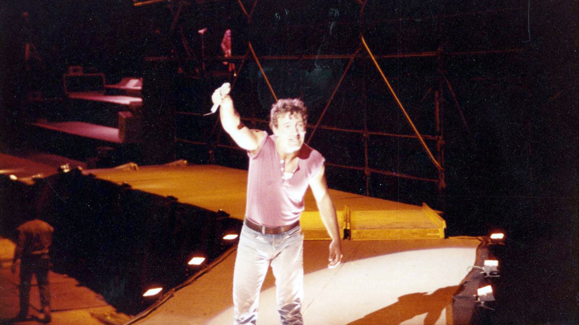 File:Bruce Springsteen at Giants Stadium.jpg