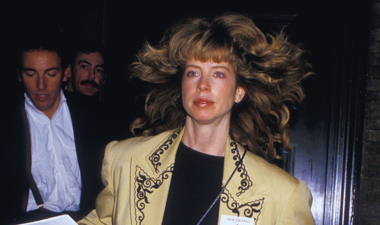Gettyimages -111251839, The Gold Medal Celebration A Tribute to the Life and Music of Harry Chapin Bruce Springsteen and Julianne Phillips during The Gold Medal Celebration: A Tribute to the Life and Music of Harry Chapin at Carnegie Hall in New York City, New York, United States.