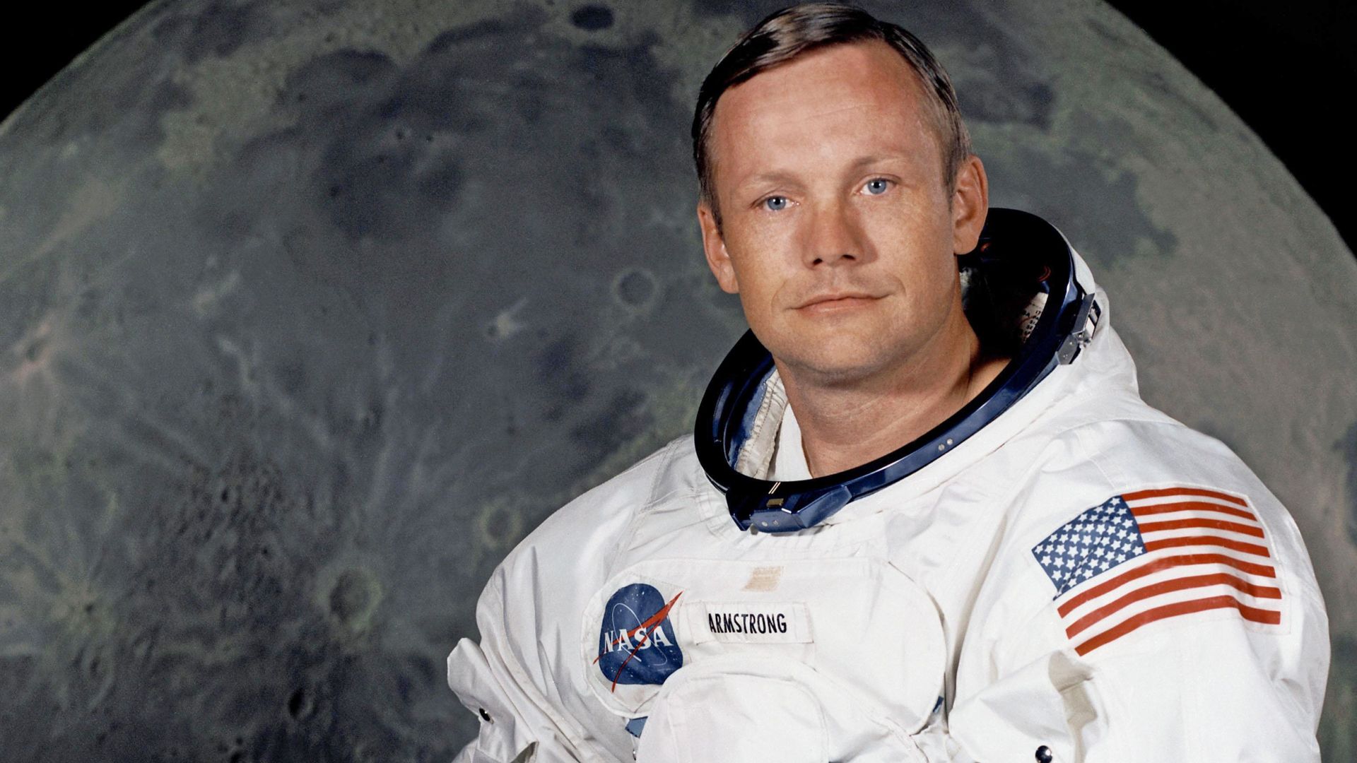 File:Neil Armstrong pose.jpg