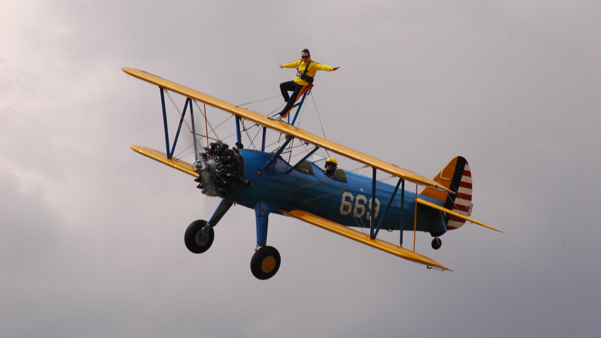 File:Boeing-Stearman PT-17 - Aerobatic 1.jpg