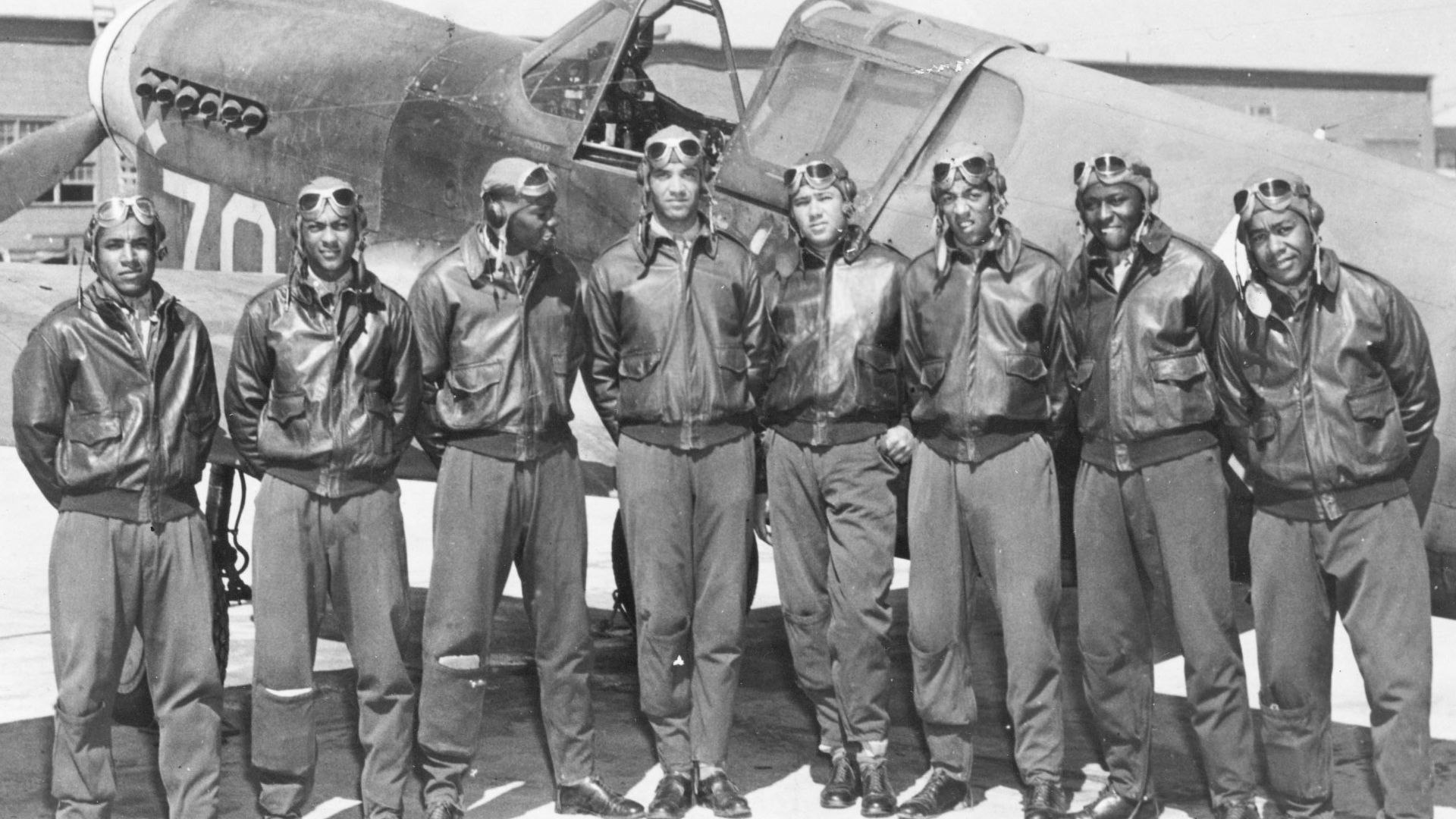 File:Tuskegee Airmen - Circa May 1942 to Aug 1943.jpg