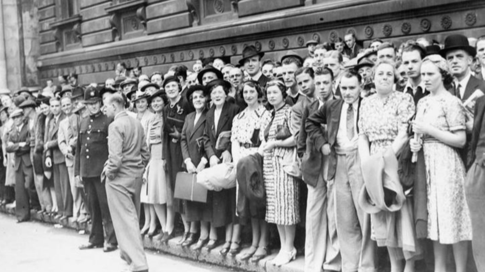 File:The Outbreak of the Second World War, 1 September 1939 HU36173.jpg