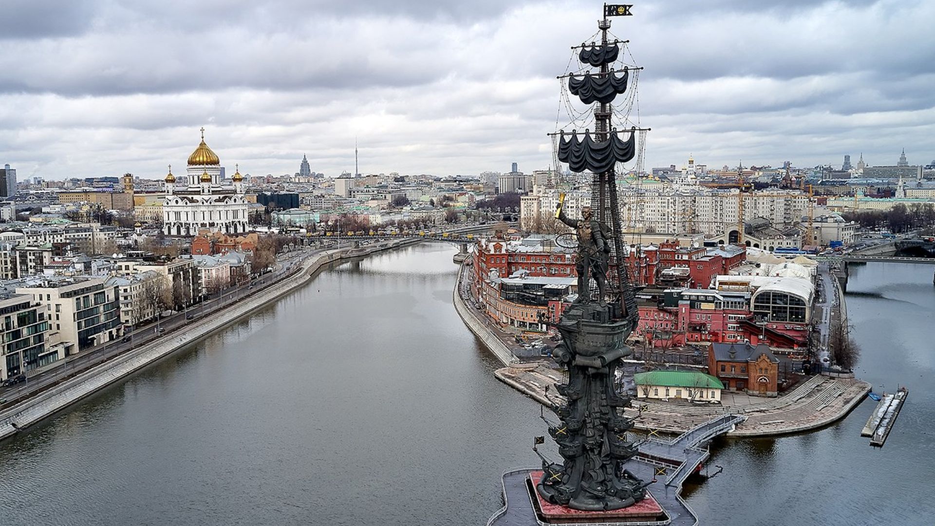 File:Statue of Peter the Great in Moscow1.jpg