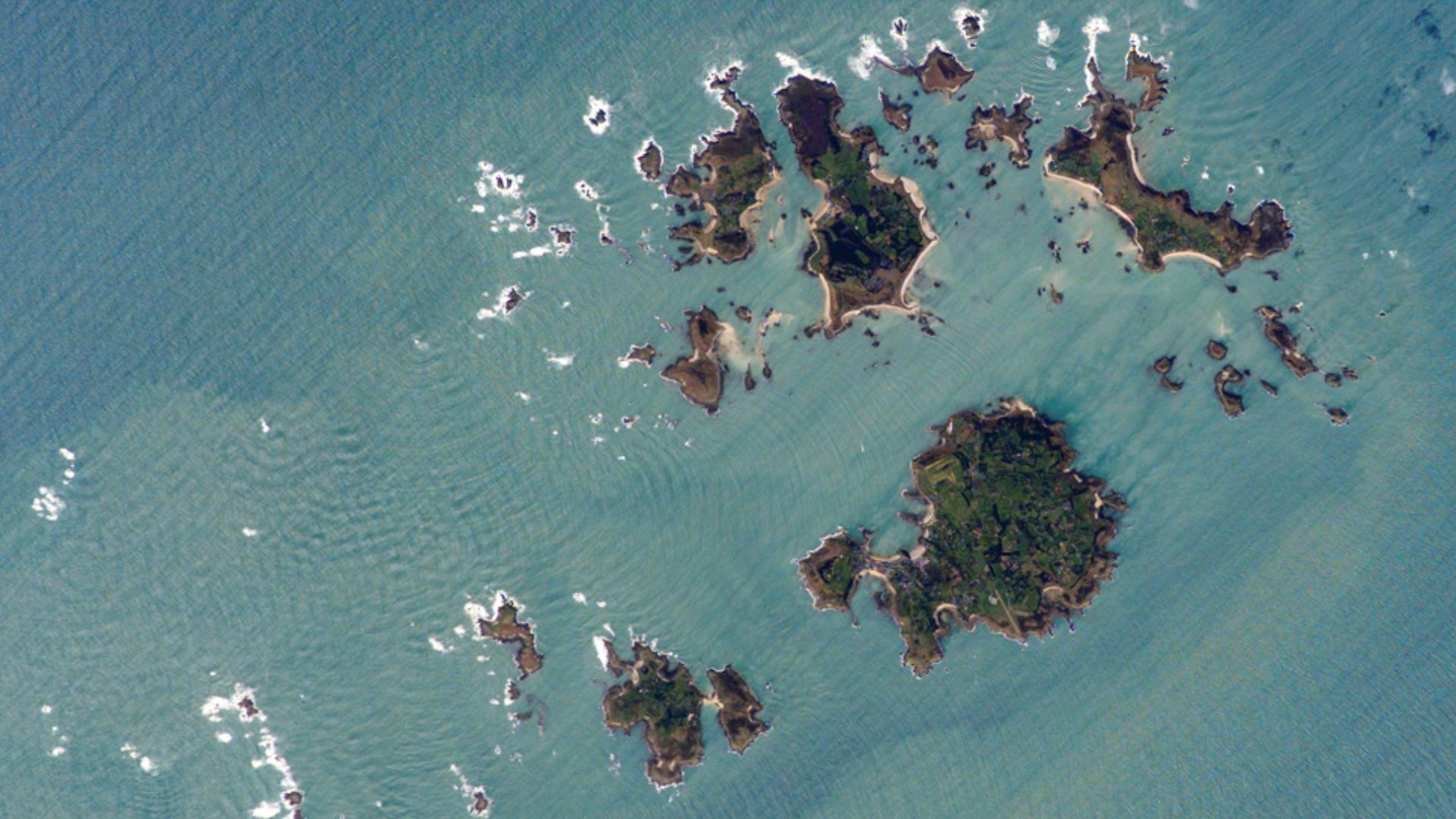 File:Isles of Scilly NASA.jpg