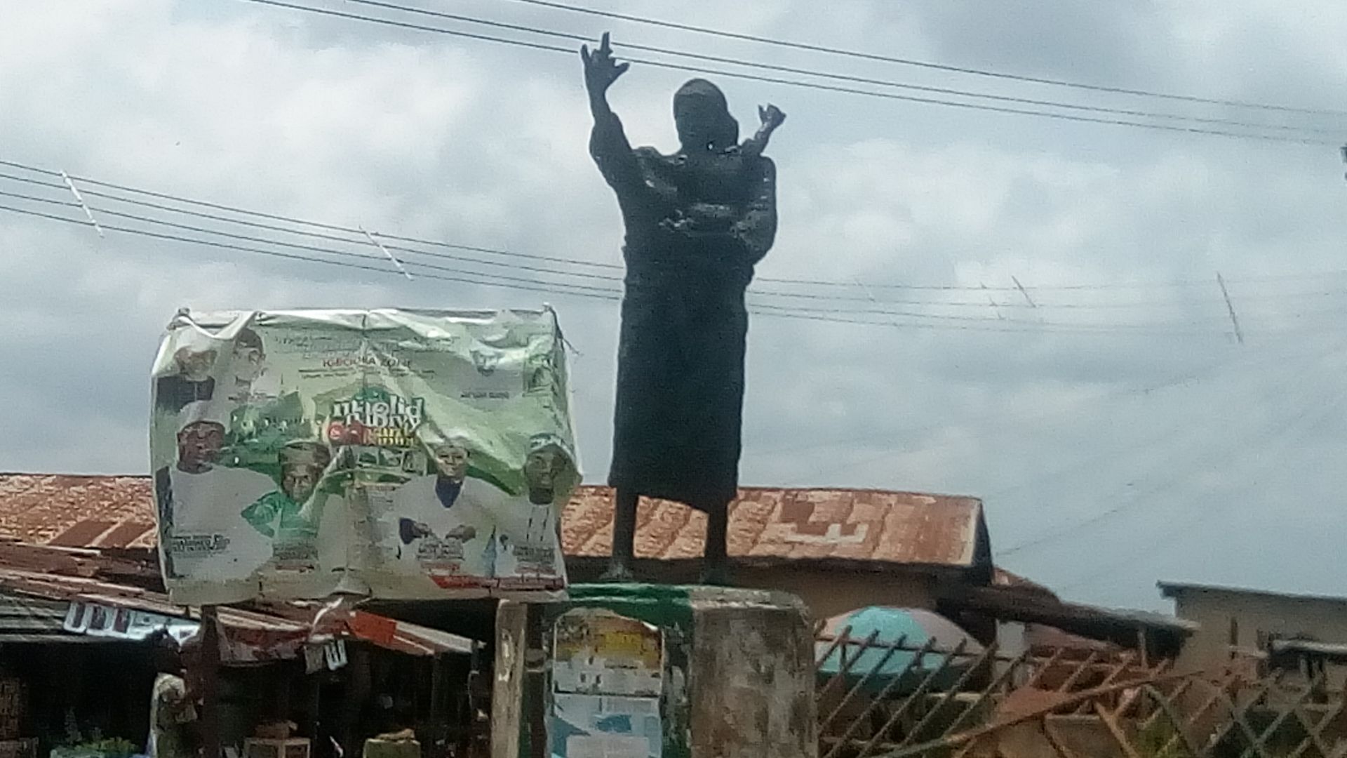 File:Twins mother statue.jpg