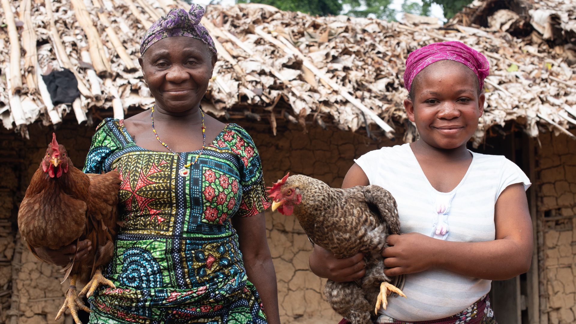 File:Mbuti women in Mabukulu, DR Congo.JPG