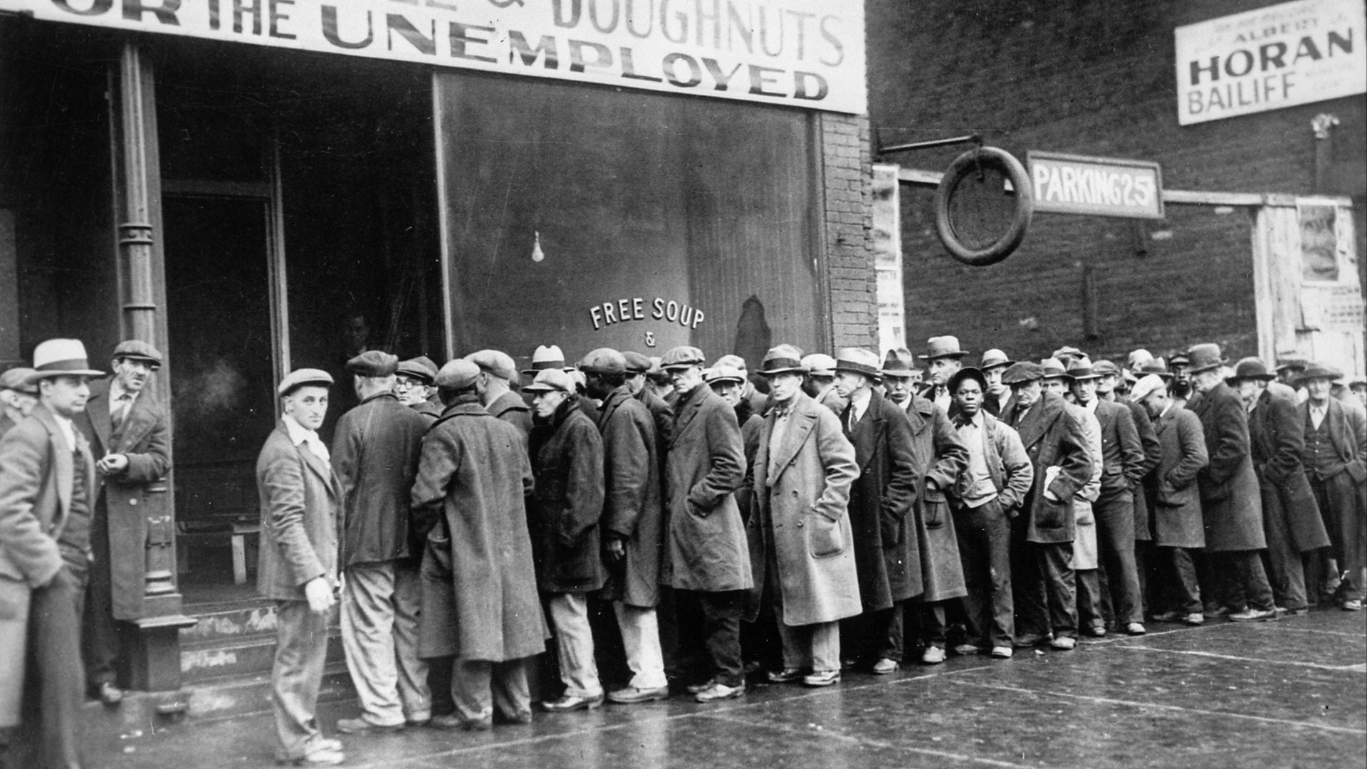 File:Unemployed men queued outside a depression soup kitchen opened in Chicago by Al Capone, 02-1931 - NARA - 541927.jpg