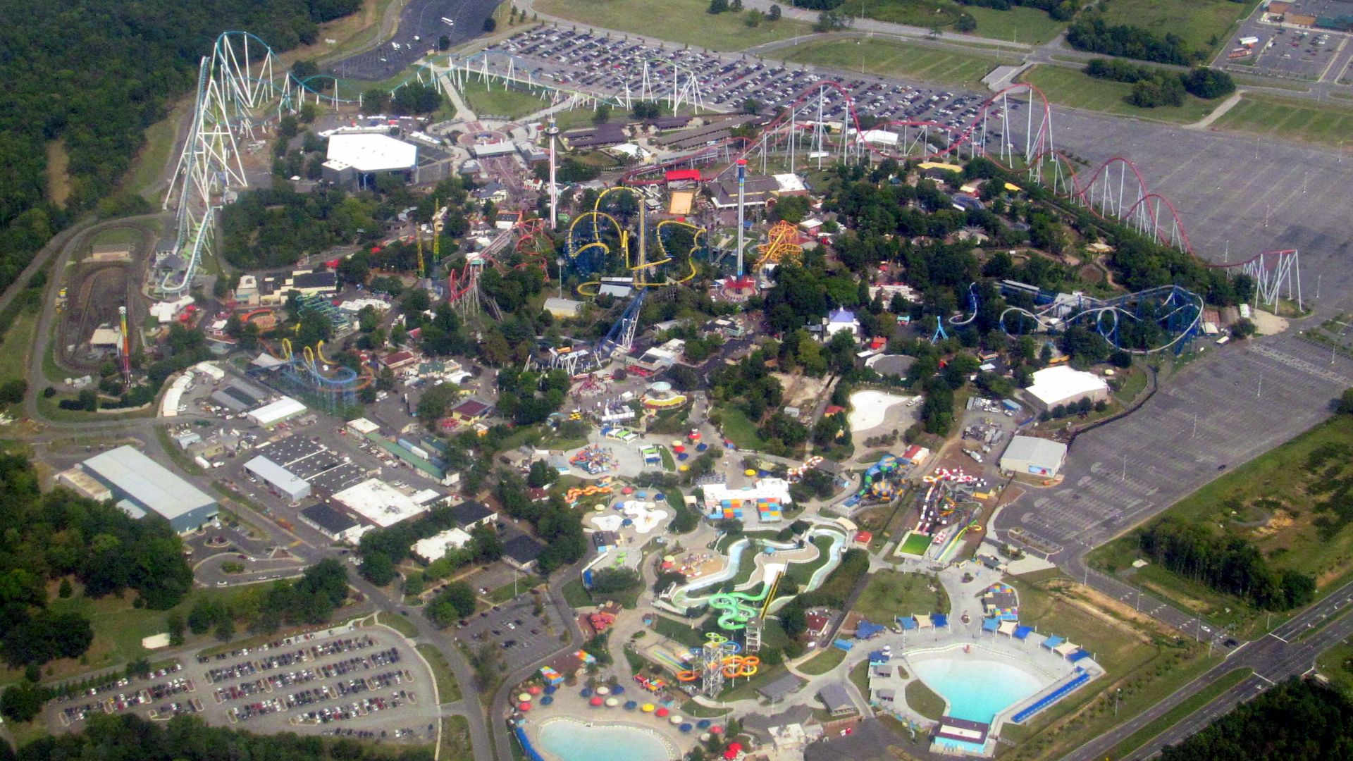 File:Carowinds aerial view, September 2017.JPG