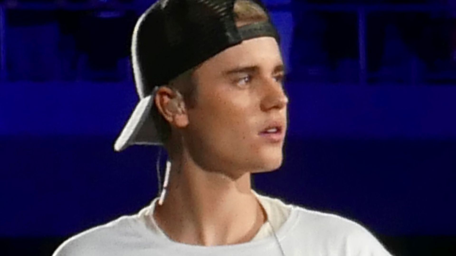 File:Justin Bieber in 2015.jpg