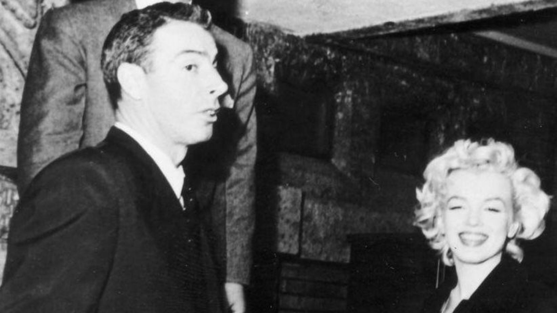 File:Joe DiMaggio, Marilyn Monroe and Tstsuzo Inumaru.jpg