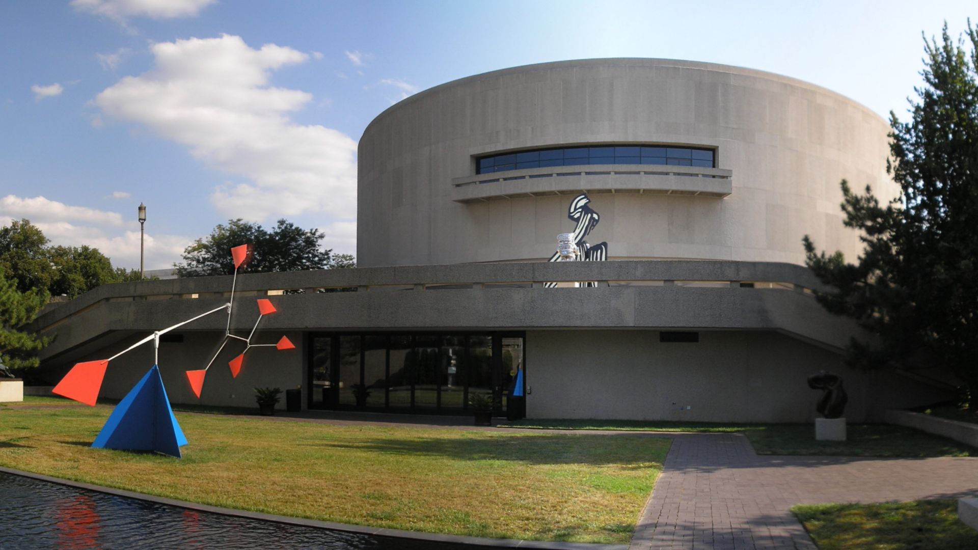 File:Hirshhorn Museum DC 2007.jpg