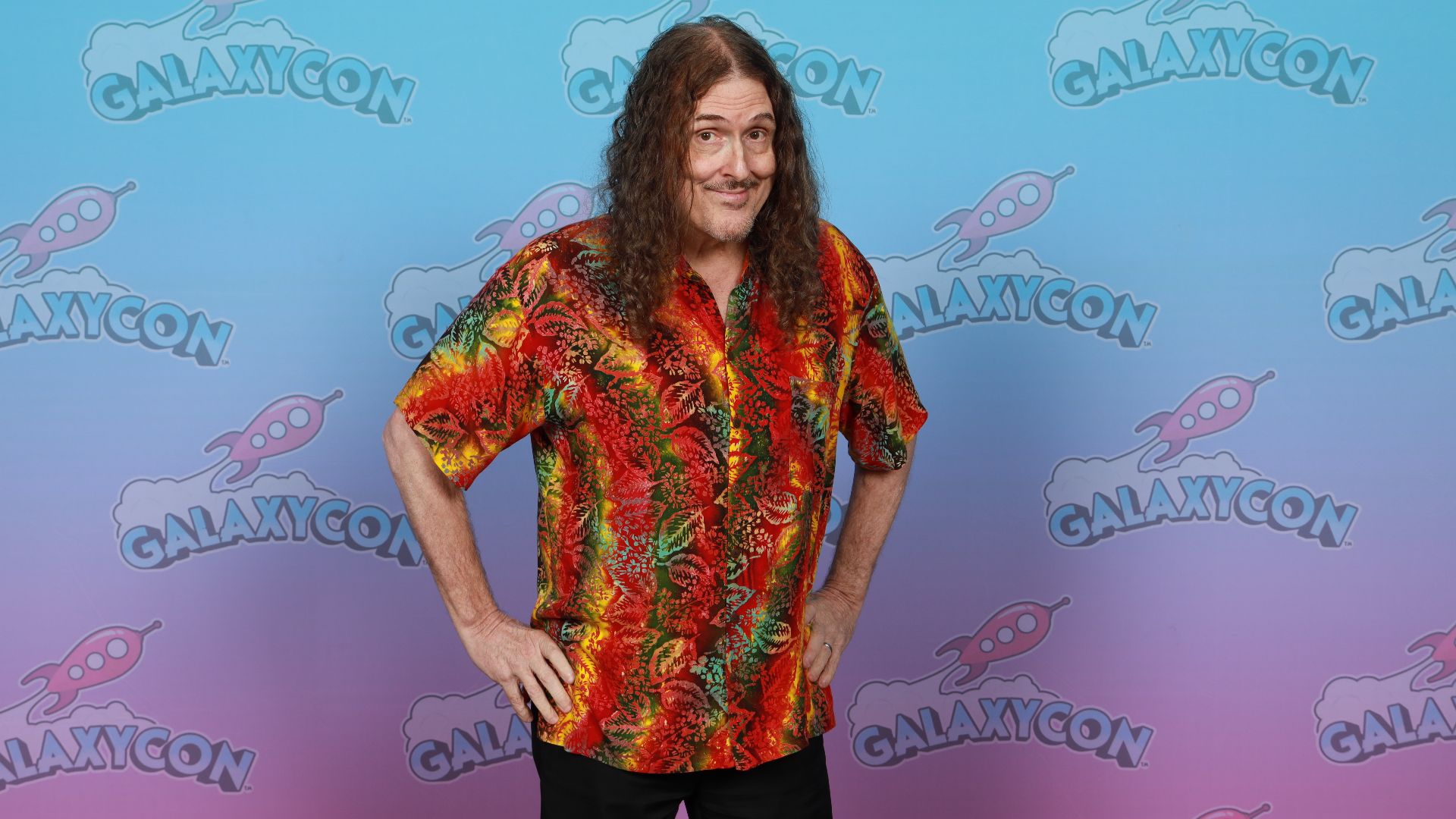 File:Weird Al Yankovic Photo Op GalaxyCon Richmond 2025.jpg