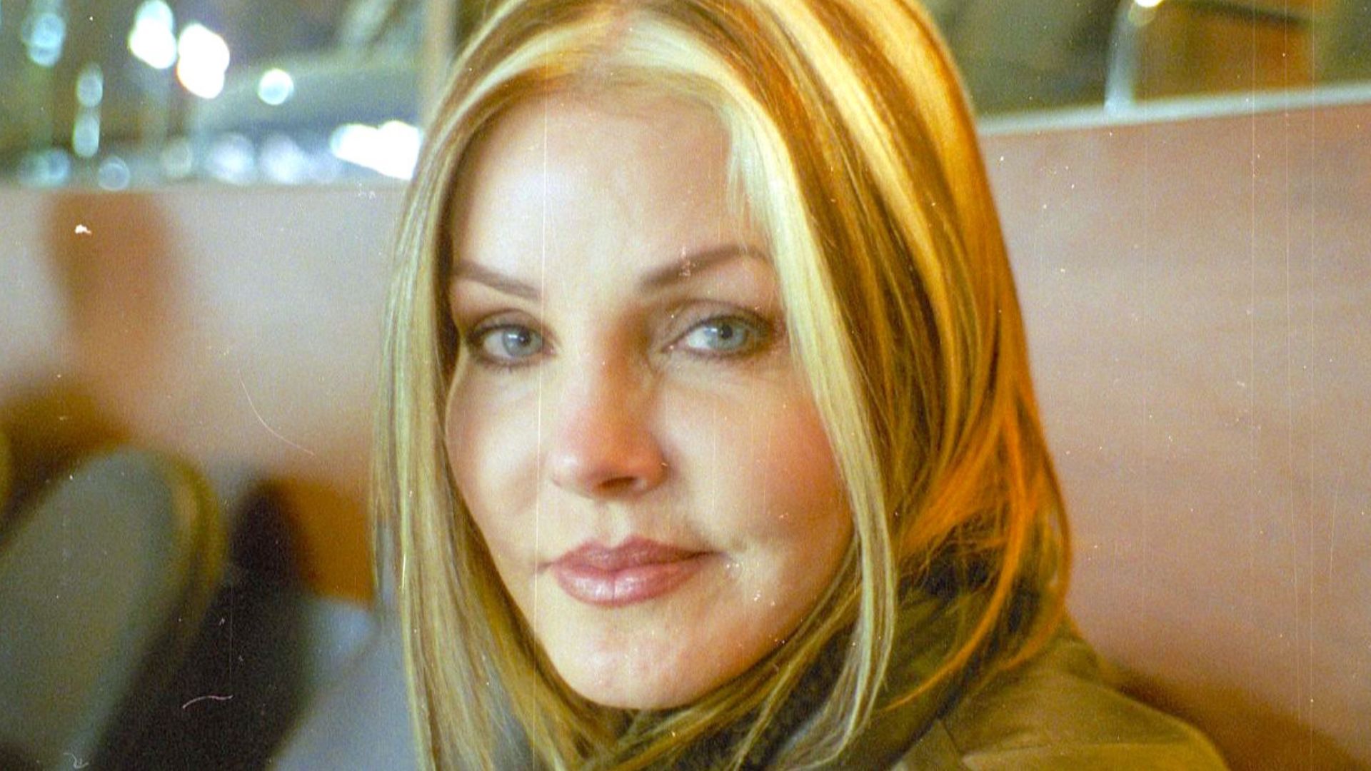 File:Priscilla Presley (2003).jpg