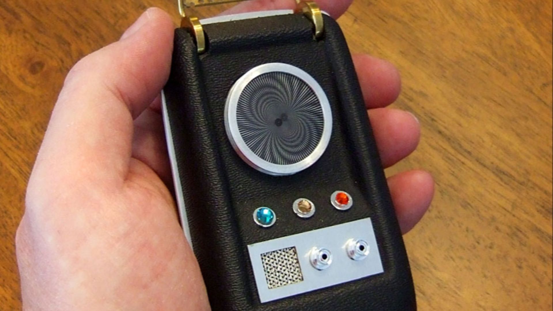 File:20090704-1971 StarTrekTOSCommunicatorReplica.jpg