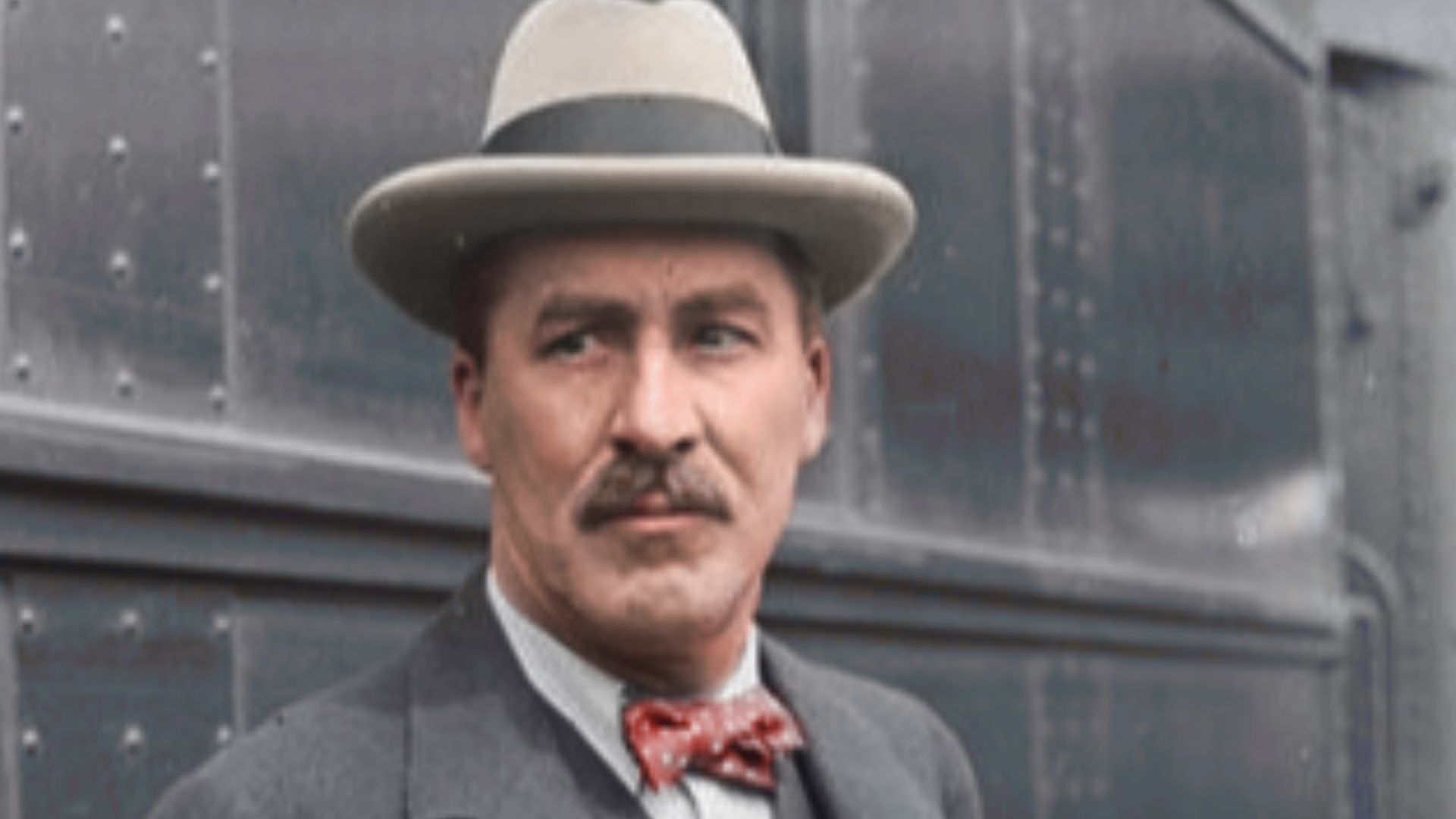 File:Howard Carter in 1924 (36759875345).png