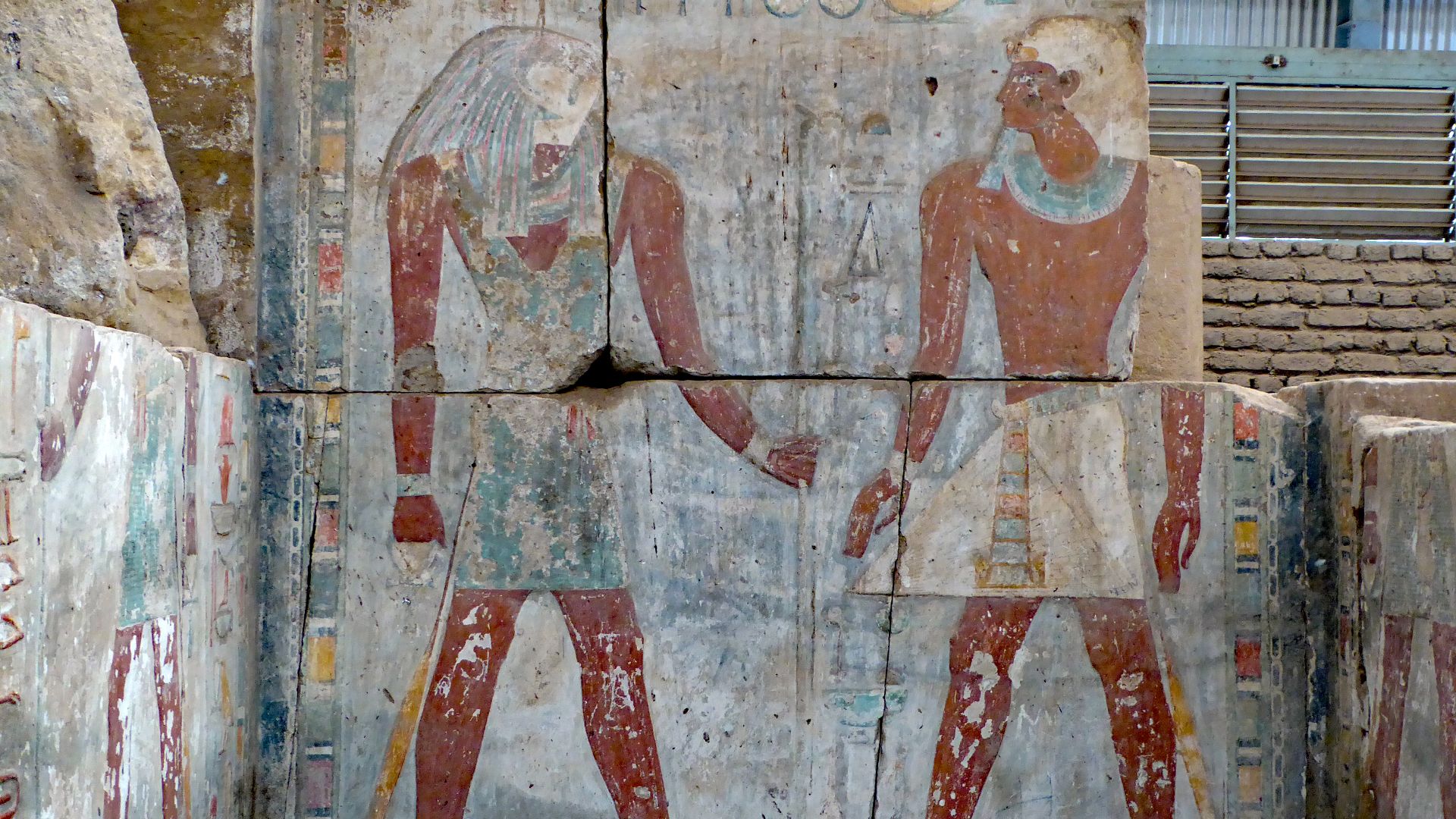 File:The Buhen temple (Horus and a pharaoh) (33944895871).jpg