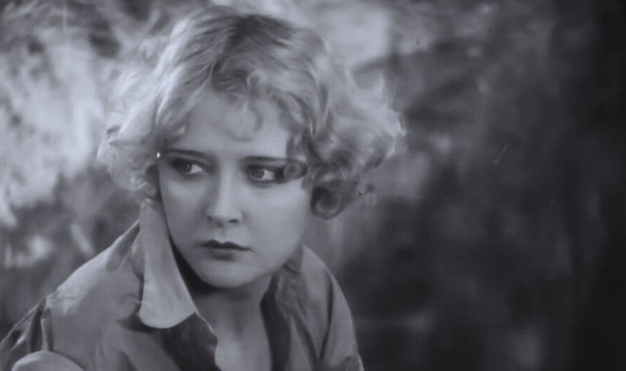 Screenshot from Desert Nights (1929)