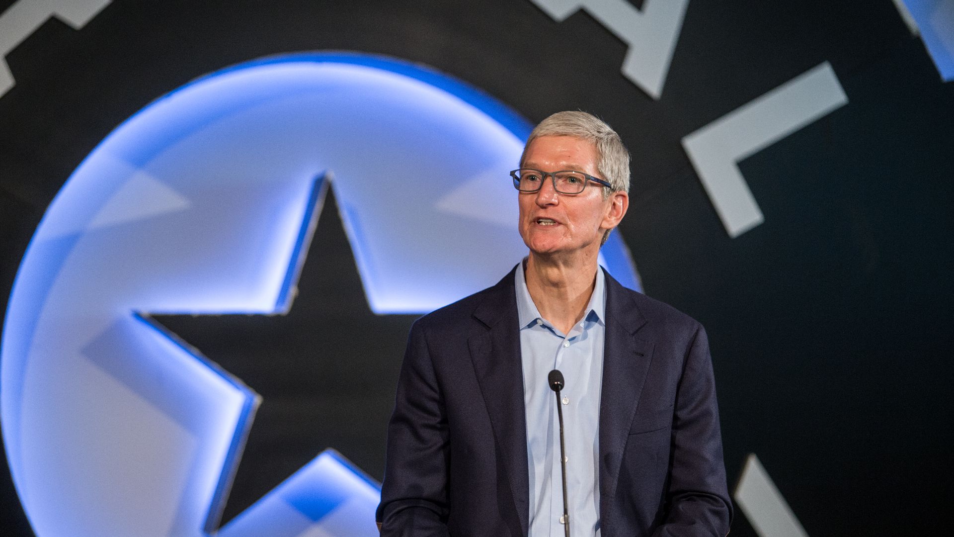 File:Tim Cook (2017).jpg