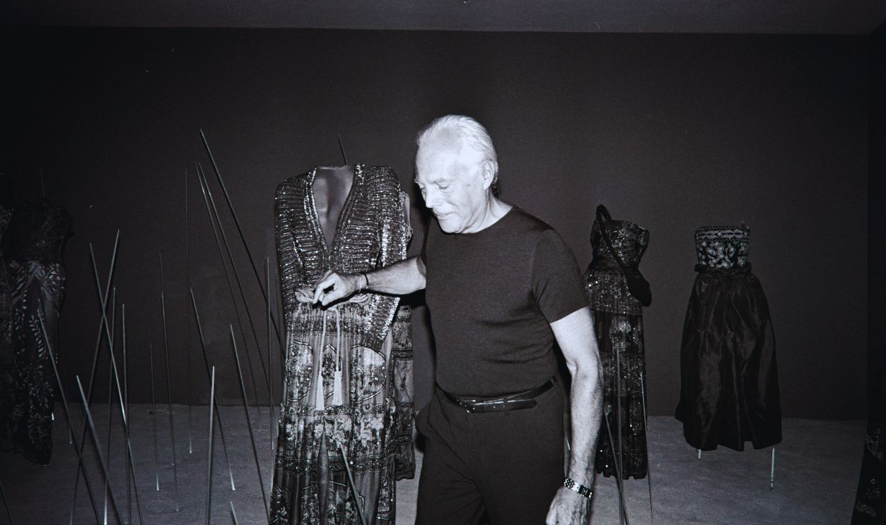 Gettyimages - 1468025206, Preview of Giorgio Armani Retrospective Exhibition at the Guggenheim Museum with Giorgio Armani - 18 Oct 2000 Designer Giorgio Armani 