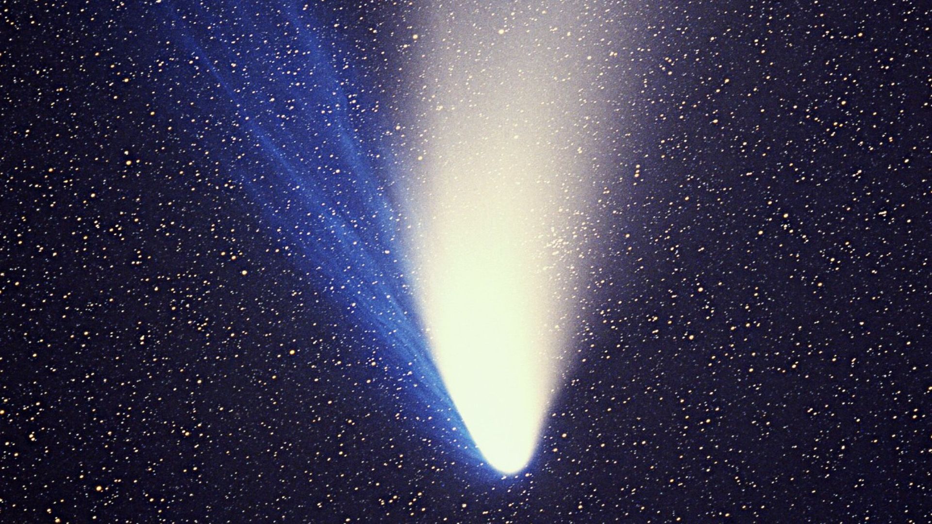 File:Comet Hale-Bopp 1995O1.jpg