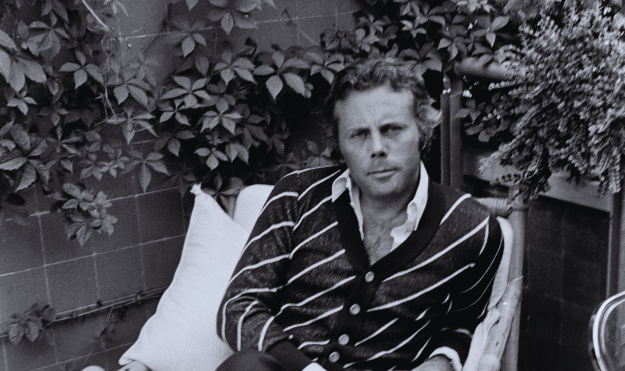 Gettyimages - 1784078005, Portraits of Giorgio Armani Designer Giorgio Armani poses during an interview in his Milan home. 